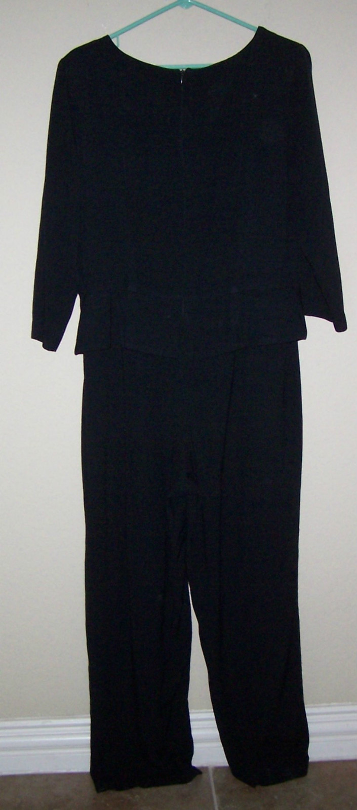 VINTAGE 1960s WOMENS BLACK MENU JUMPSUIT WITH GOLD CHAIN Size 16