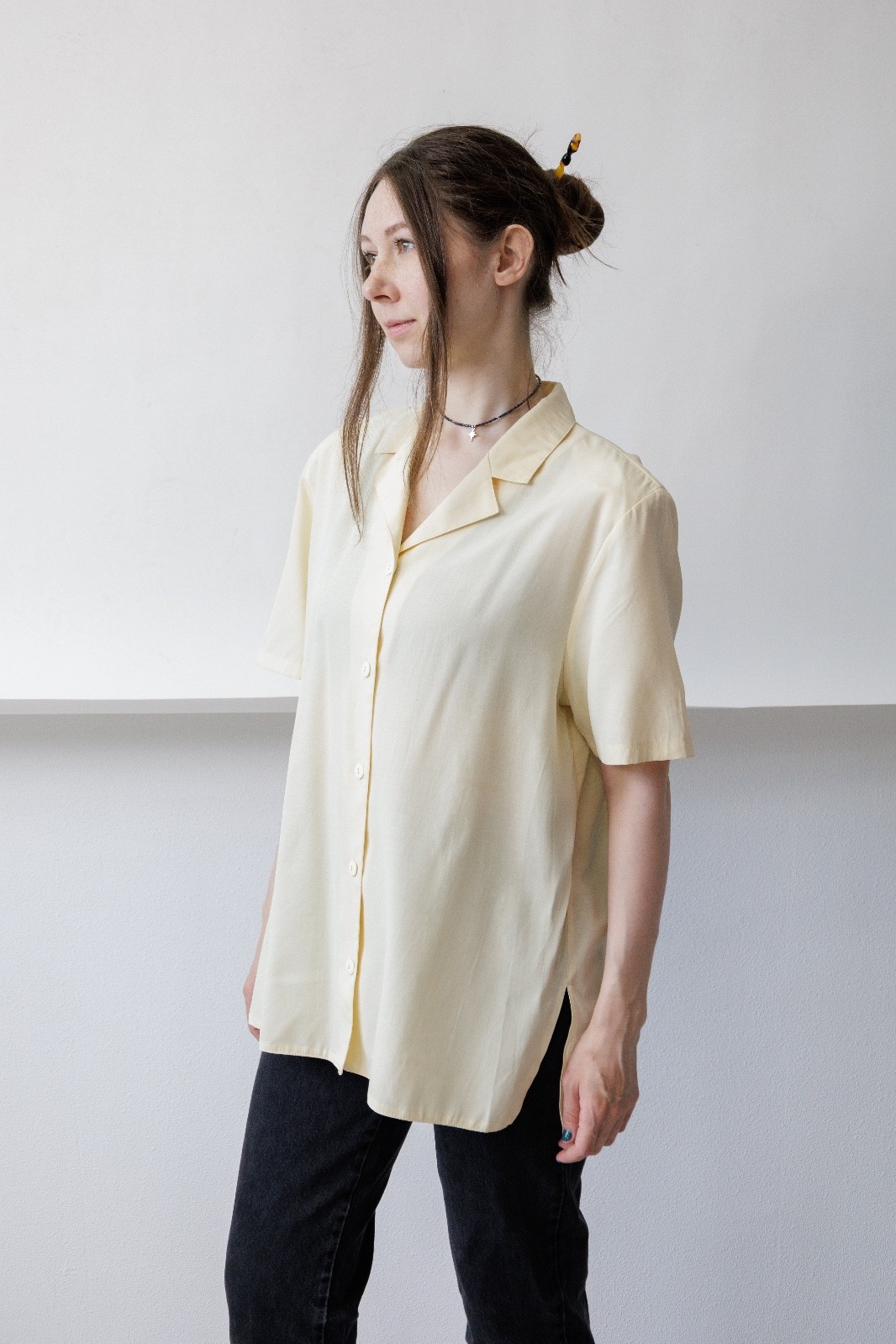Vintage 90s Butter Yellow Silky Longline Short Sleeve Camp Collar Shirt Women’s