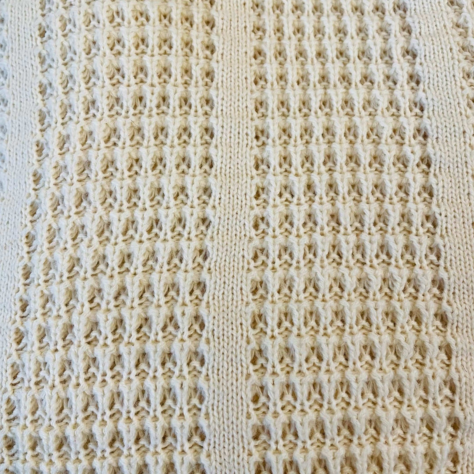 Vintage Saturdays Cream Knit Crew Neck Sweater Medium Acrylic Pullover 80s 1988