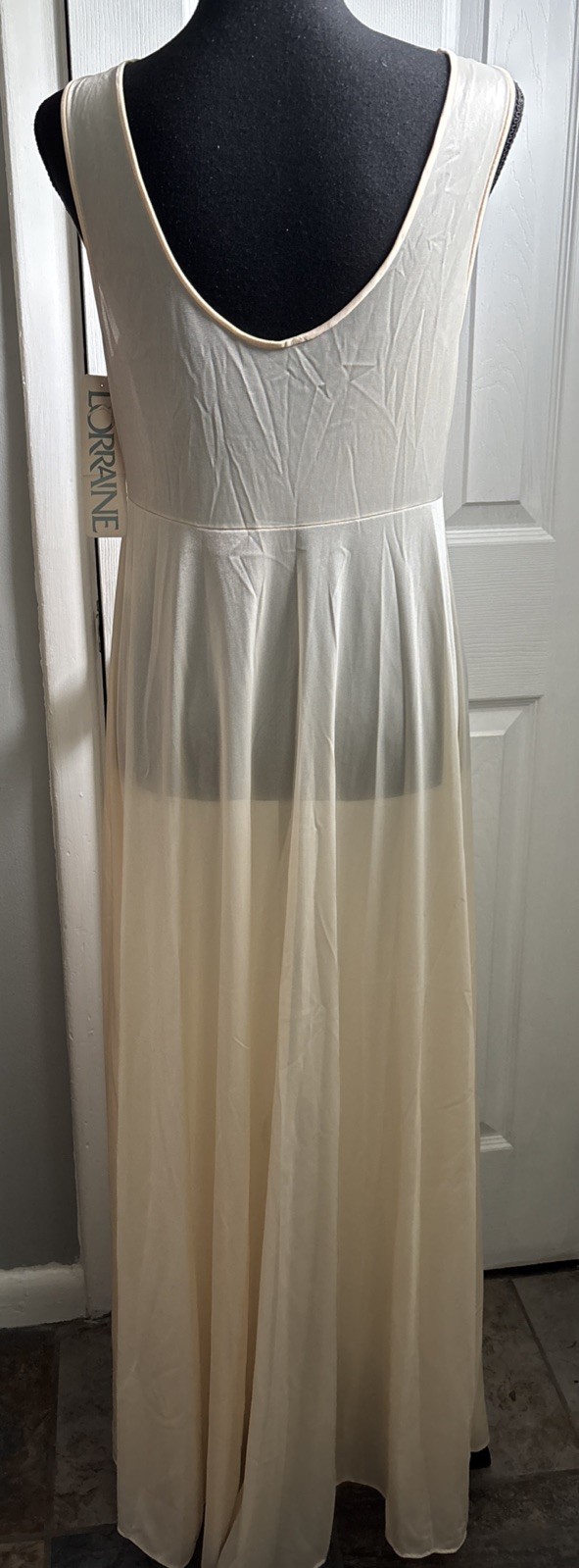 Vintage Lorraine Goddess Sheer Soft Cream Glow Lace Long Full sweep Gown NWT