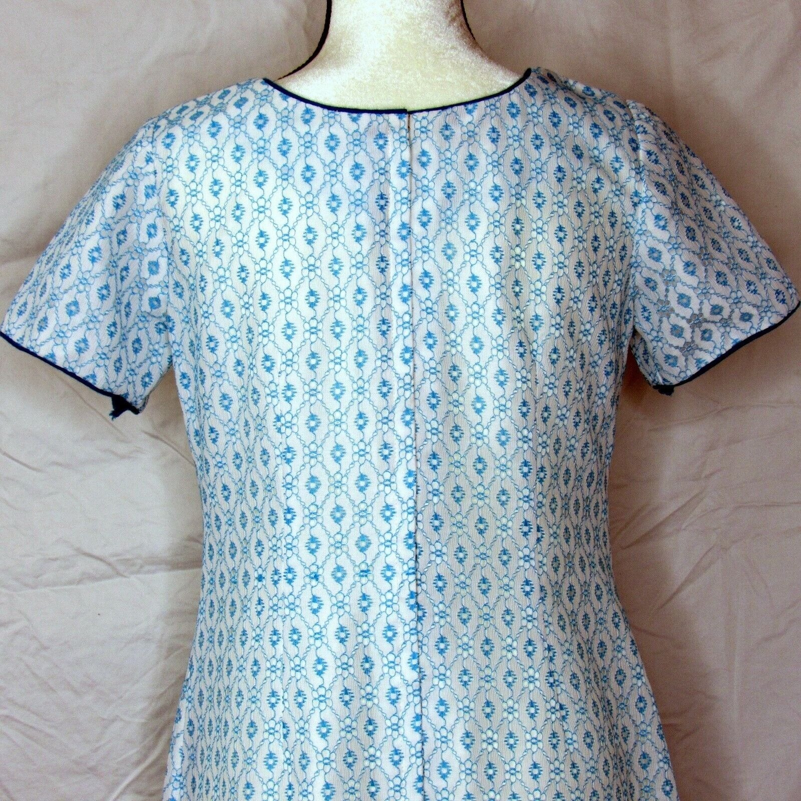 VTG Dress Made in Hawaii for McInerny by Diane Blue White Floral Lined Size 10