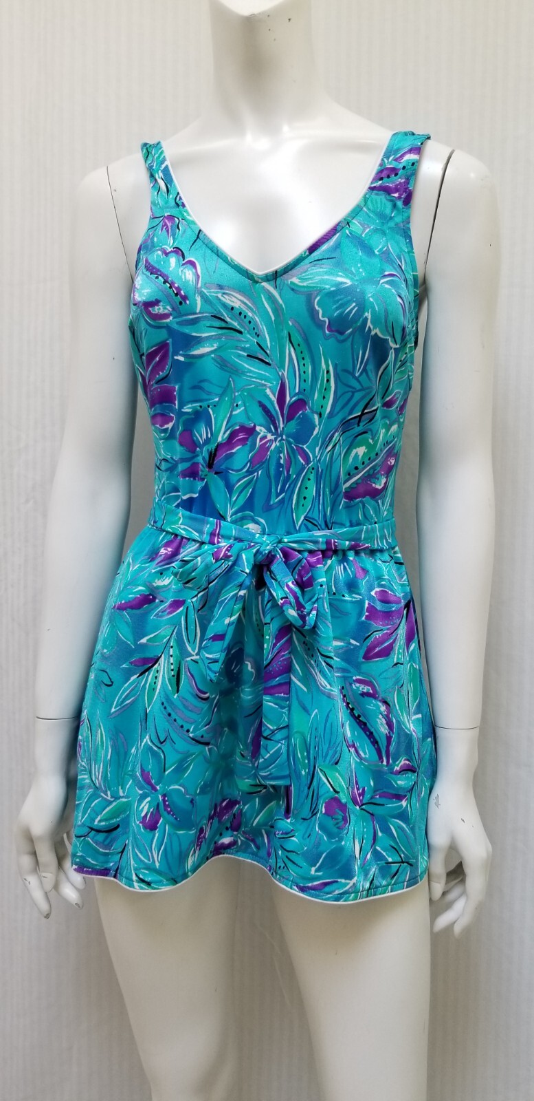 New w/o Tags Maxine of Hollywood Blue Purple Floral Swim Dress One Piece – M/L