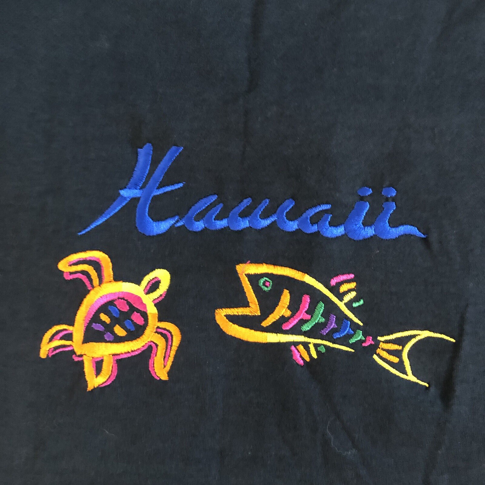 Vintage Delta Pre Shrunk Cotton Single Stitch Hawaii Embroidered Tshirt Medium
