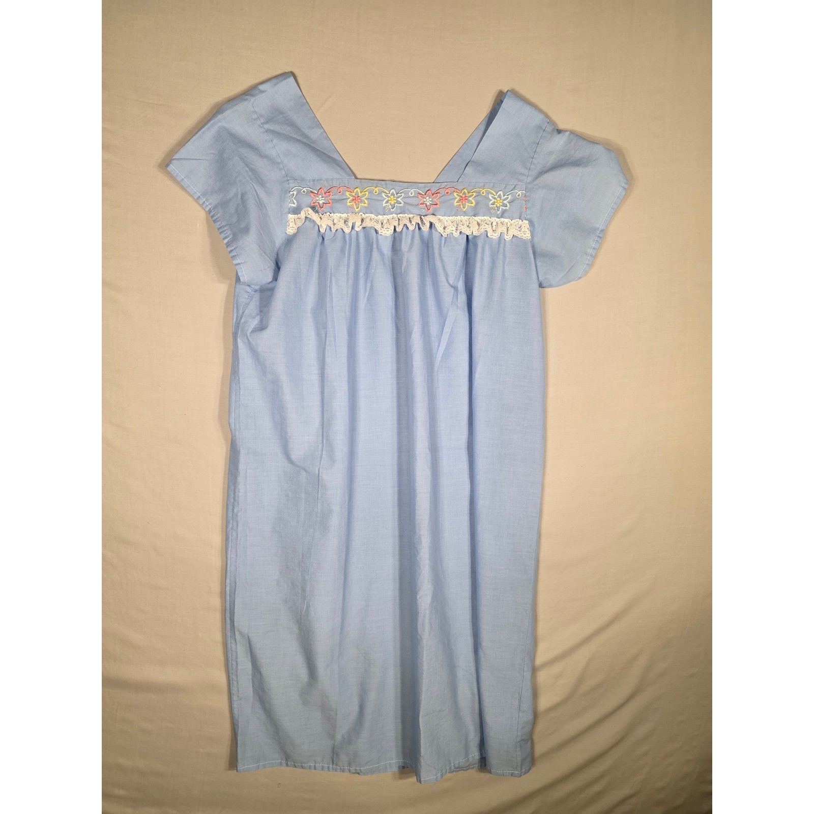 Vintage Cozeez by Haband Blue Floral Embroidered Lace Trim Nightgown Medium H-49