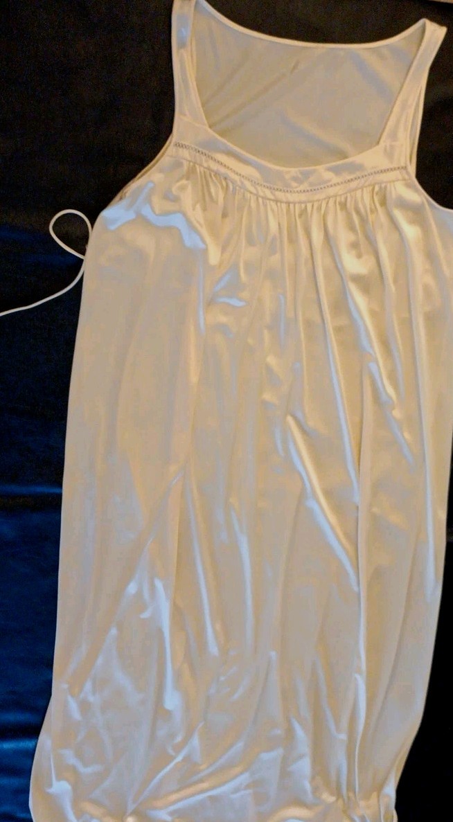 Vtg JC Penney Long Glamorous Cream Yellow Nylon Night Gown Sleeveless Dress