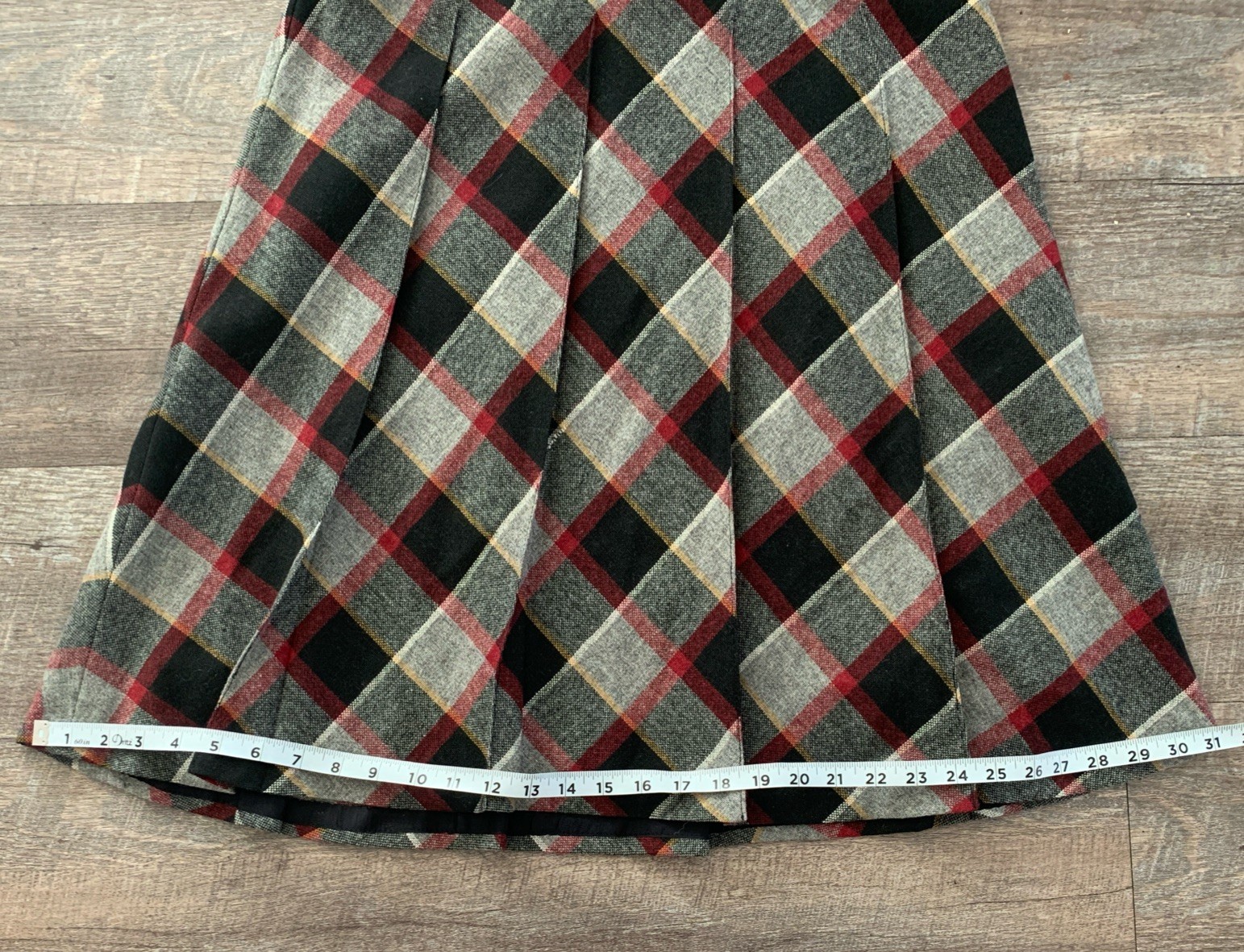 Vintage Panther Plaid Pleated Bias Skirt Red Grey Black Cream Gold Size 11/12