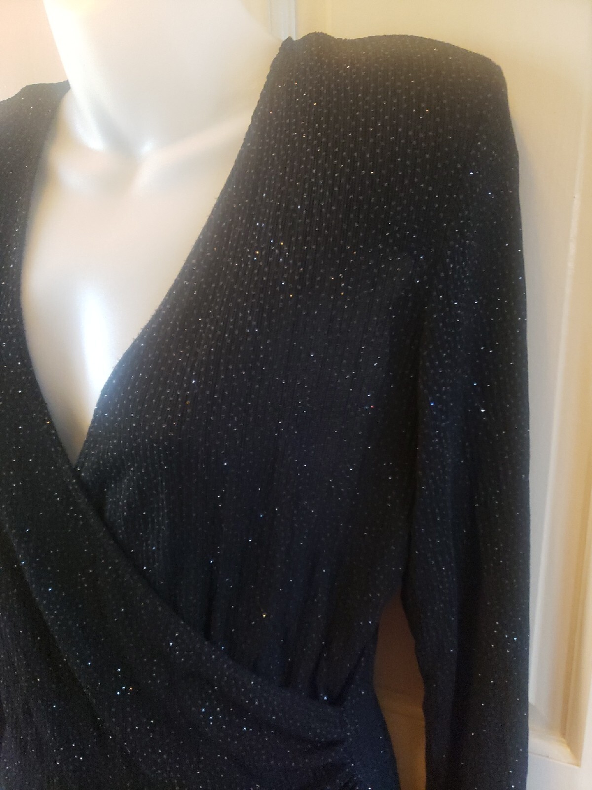 J.R. Nites by Caliendo Pullover Top Black Sparkle Stretch V Neck Vintage SEE