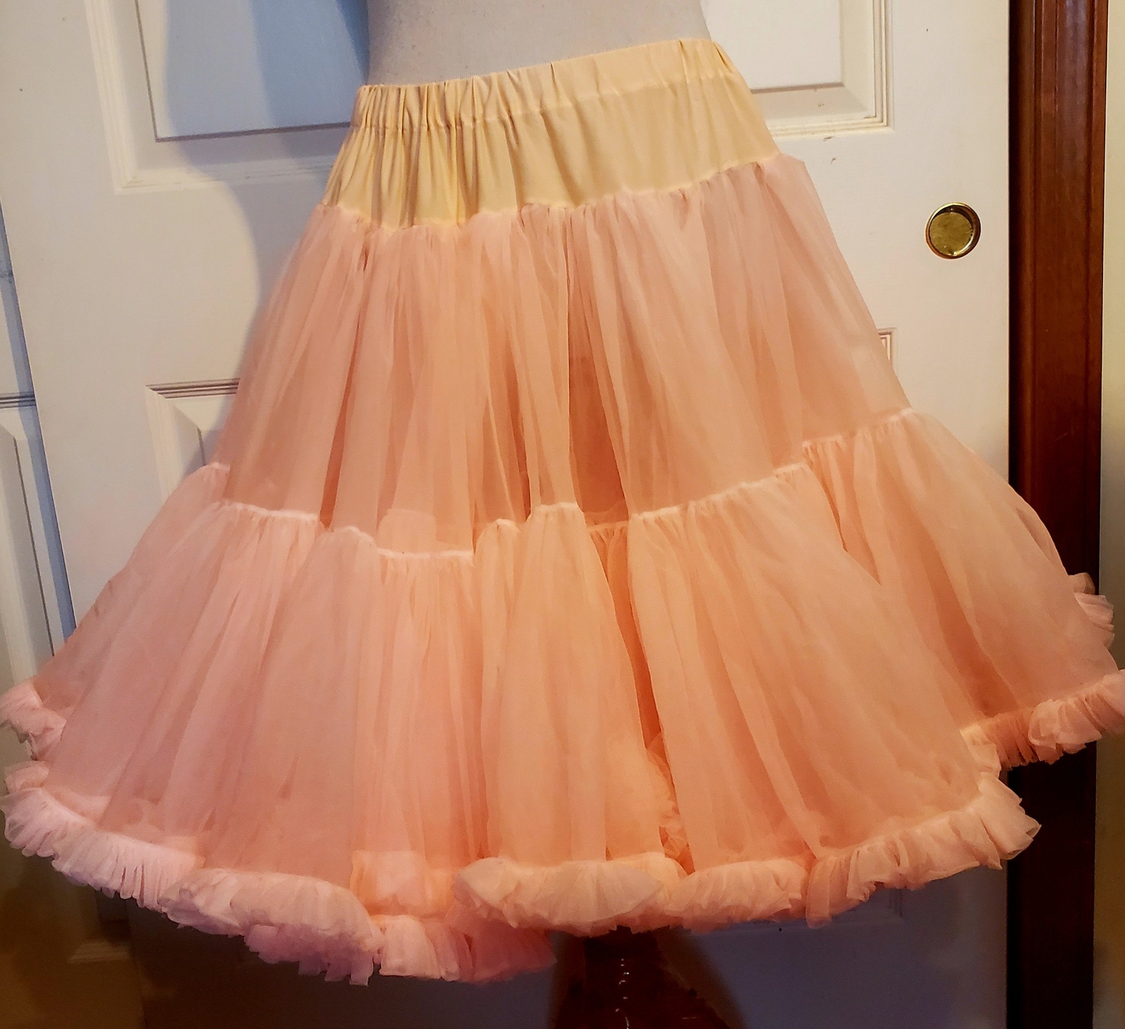 Vintage Salmon Pink Chiffon Nylon 2 Tier Petticoat Half Slip May Simkins L W30