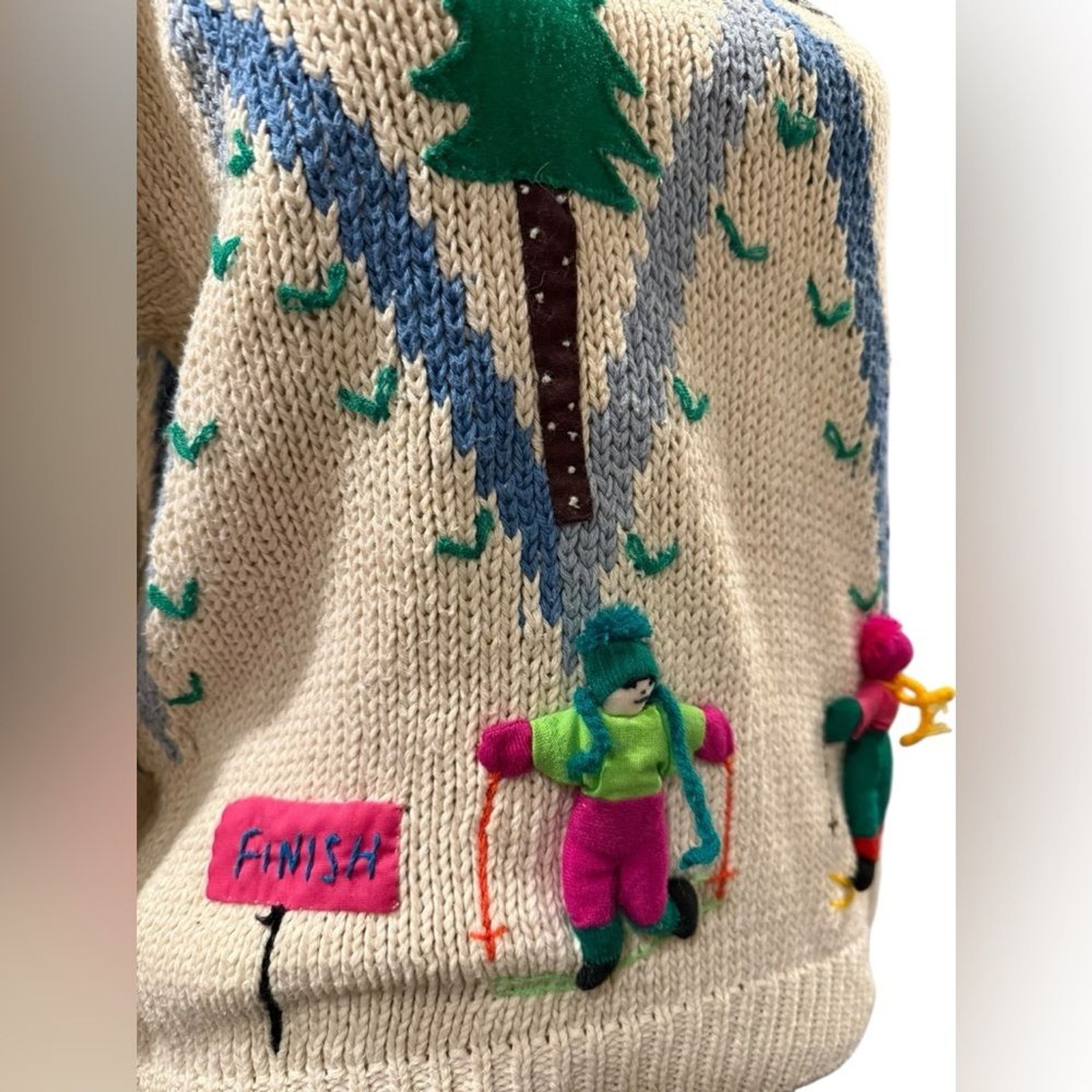 Vintage Peruvian 3D hand knit Cream Sweater ski mountain winter felt grannycore