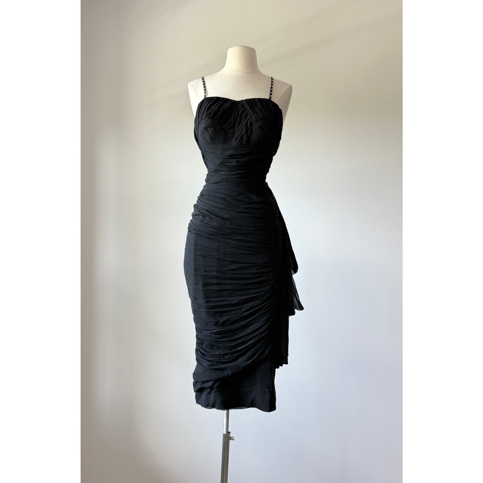 Vintage 1950s Black Chiffon Bombshell Cocktail Wiggle Party Dress XS/S