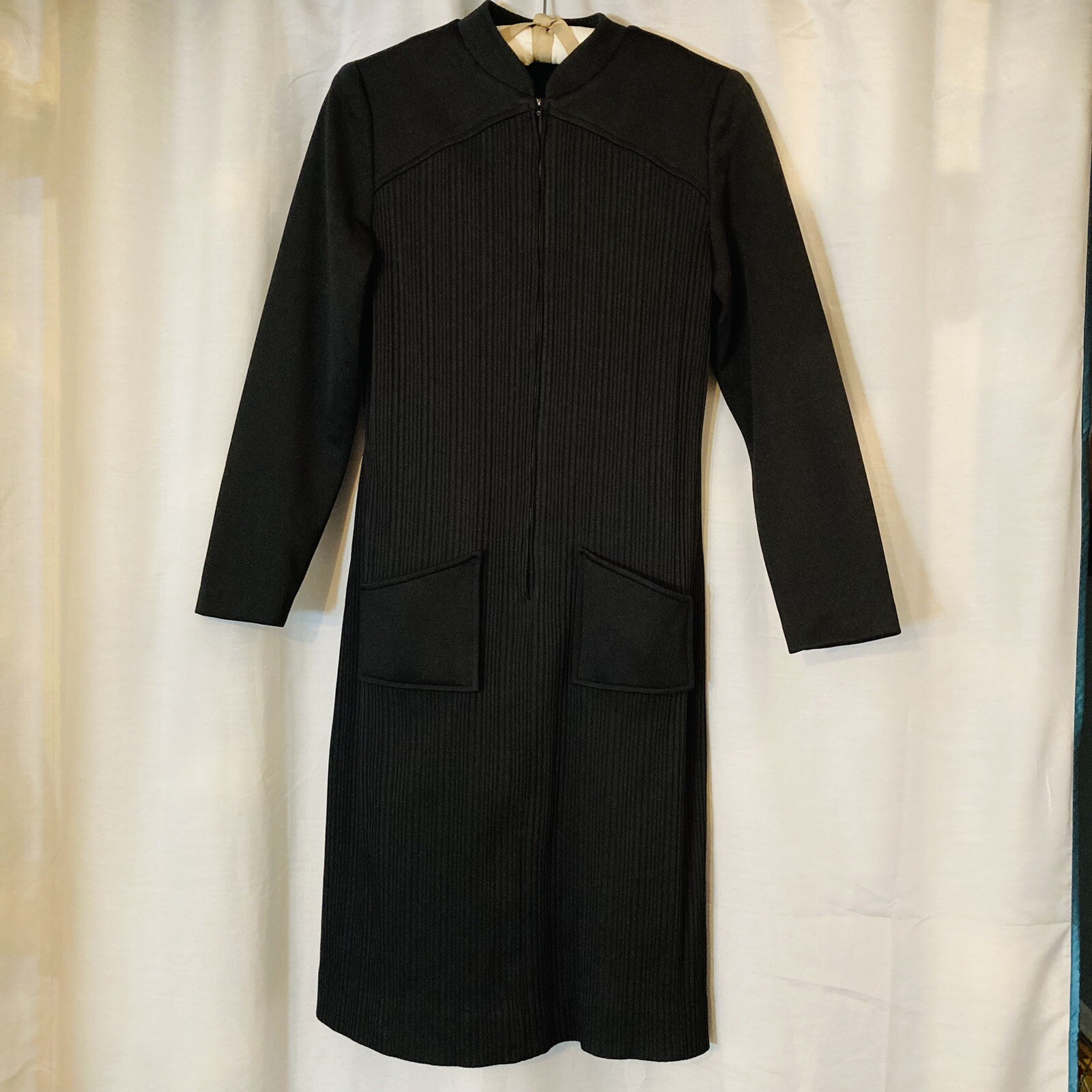Vintage 70’s Black Ribbed Zipper Front Dress Pockets Collared House Hostess L Lg