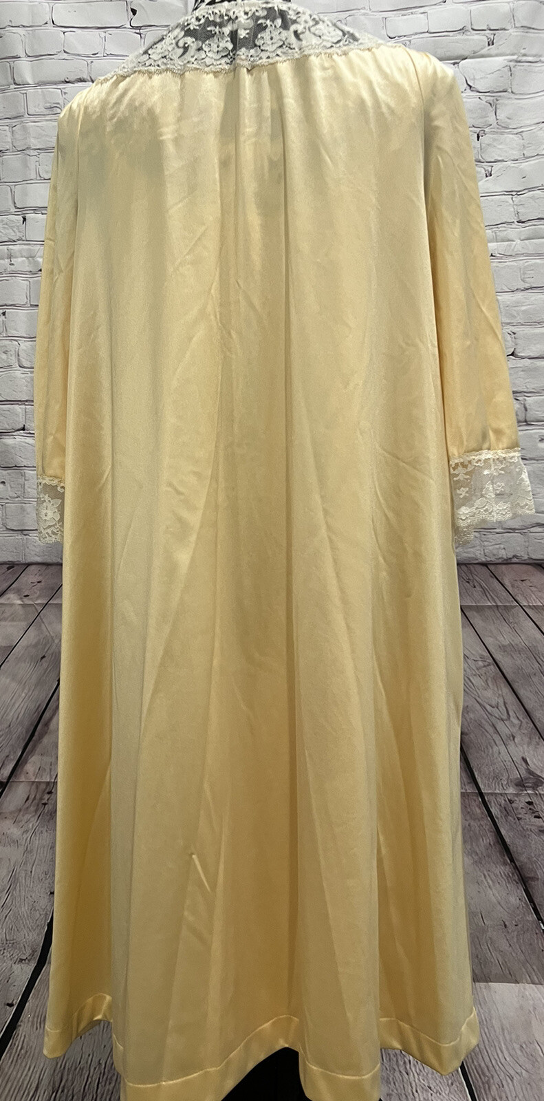 Vtg 80’s MG JC Penney Butter Yellow Nylon White Lace Trim 2 pc Sleepwear Set M