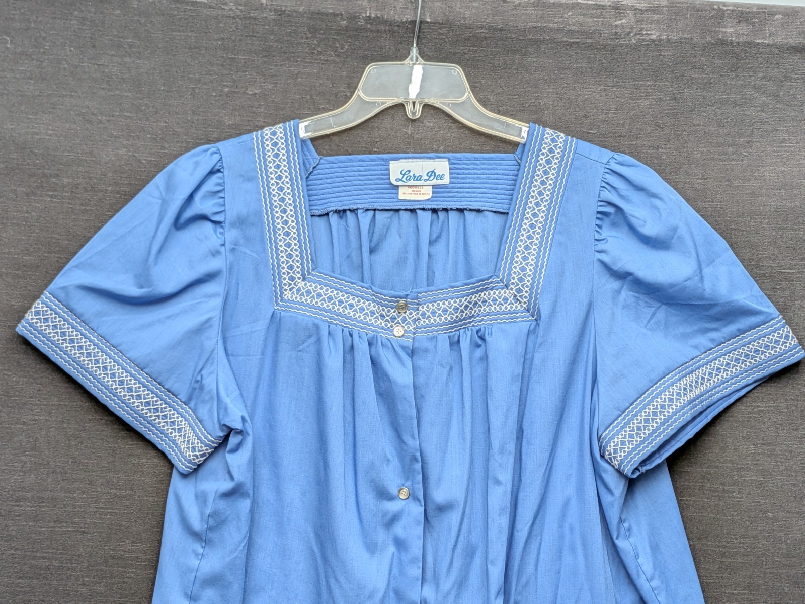 Vintage Cottage Core Housecoat Lara Dee Embroidered Granny Grandma Core 2XL