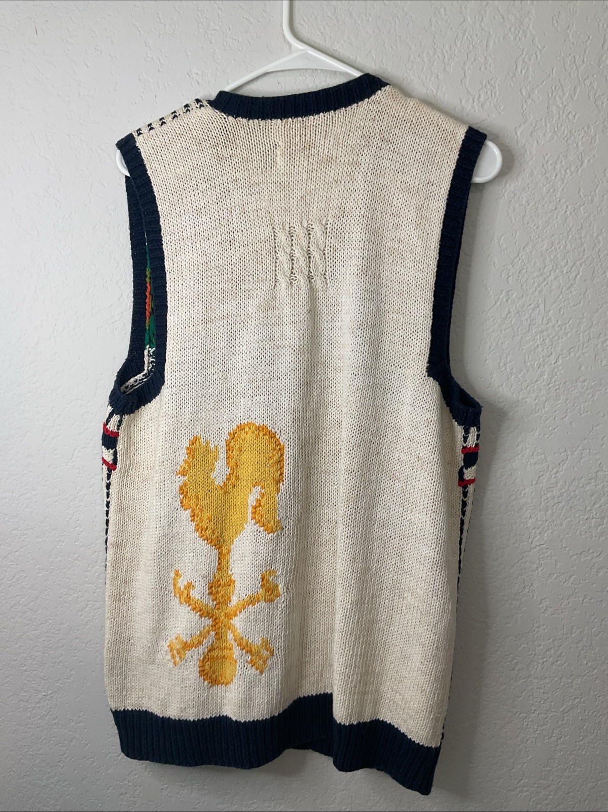 Vintage Marisa Christina Classics Medium Hand Knitted Vest Fruit Flower 80’s