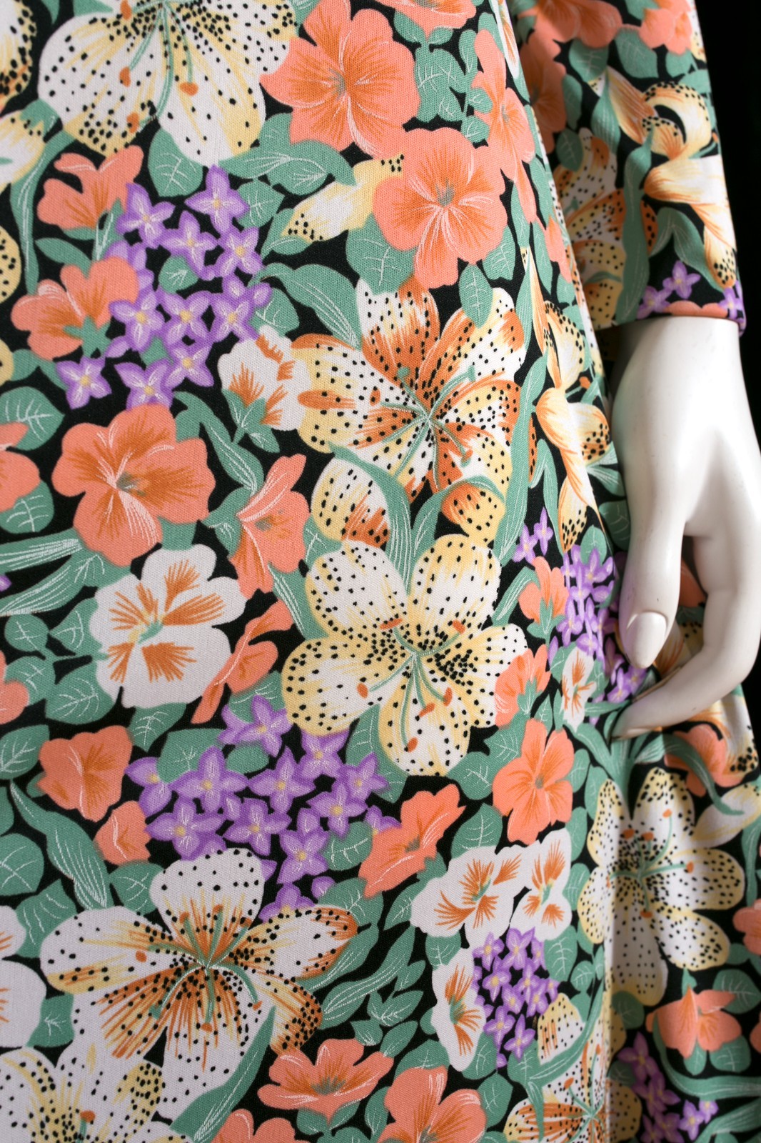 Gorgeous Vintage 70s Pastel Green Peach Purple Floral Patterned Maxi Dress