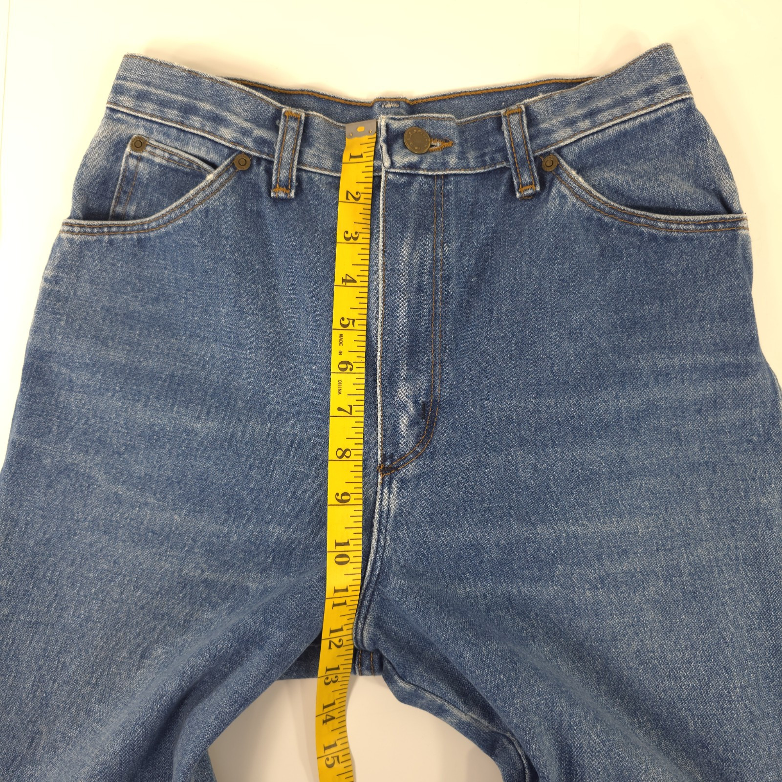 VINTAGE WRANGLER WOMEN’S JEANS SIZE 10 AVERAGE MEASUREMENTS 27×32 *100% COTTON*