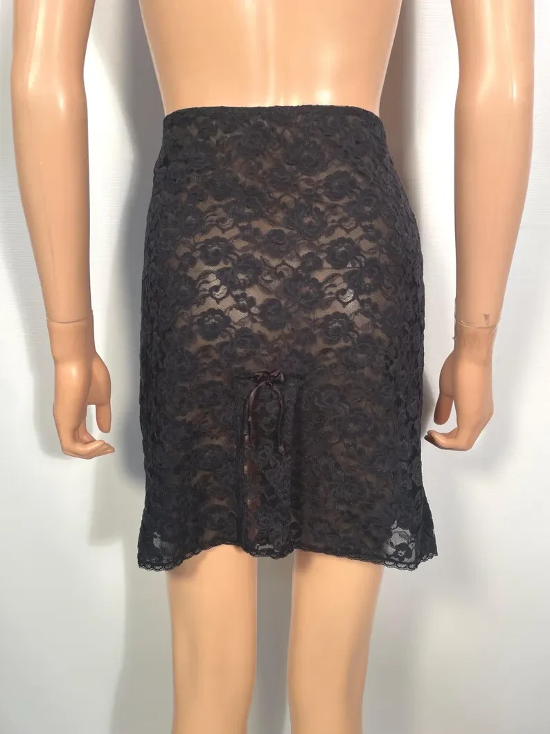 Vintage 60’s Black Lace Half Slip Made In Hollywood USA Size M