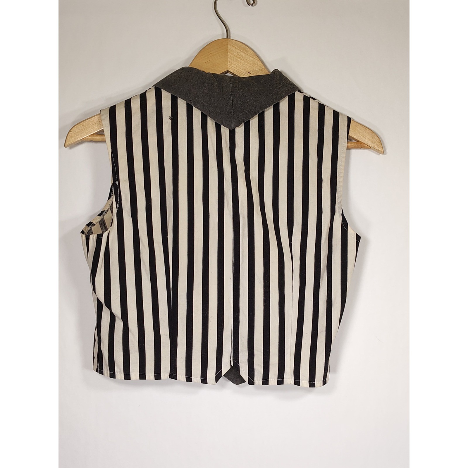 Banjo Dallas Texas Vintage Striped Cropped Vest Grey Shawl Collar Medium
