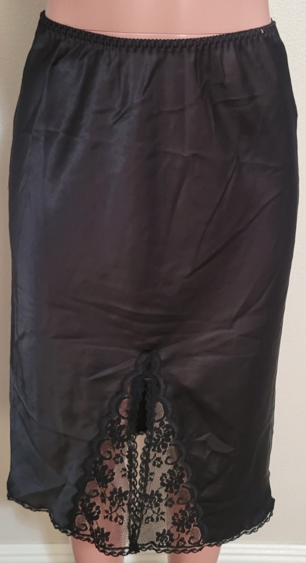 Chantilly Maidenform Black Slip 64601-27 Size Medium Untagged