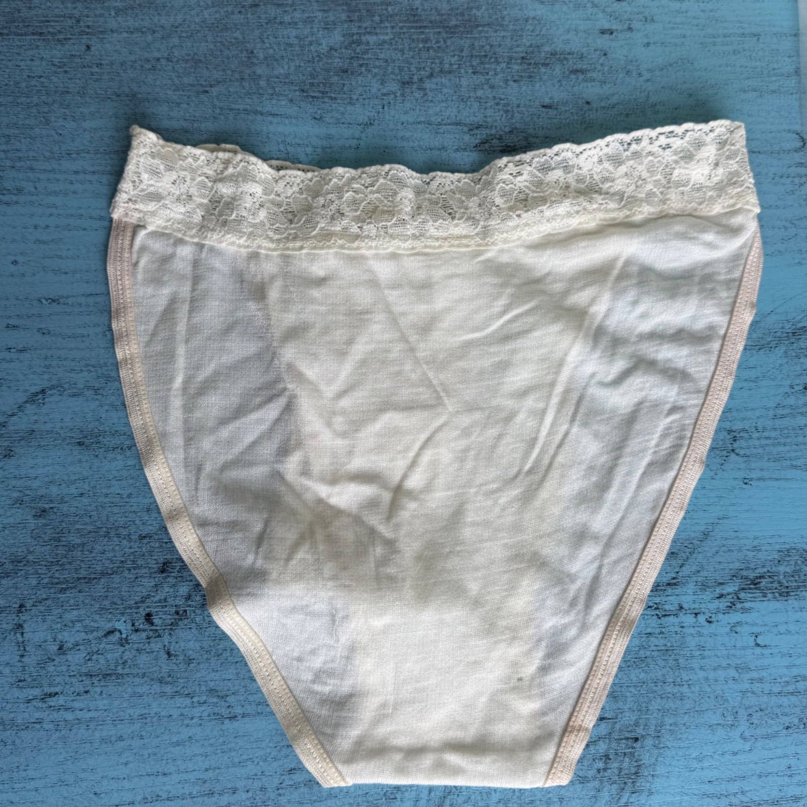 NWT Vtg 80s Alba Nylon/Cotton Lace High French Cut Panties Sz 4-7