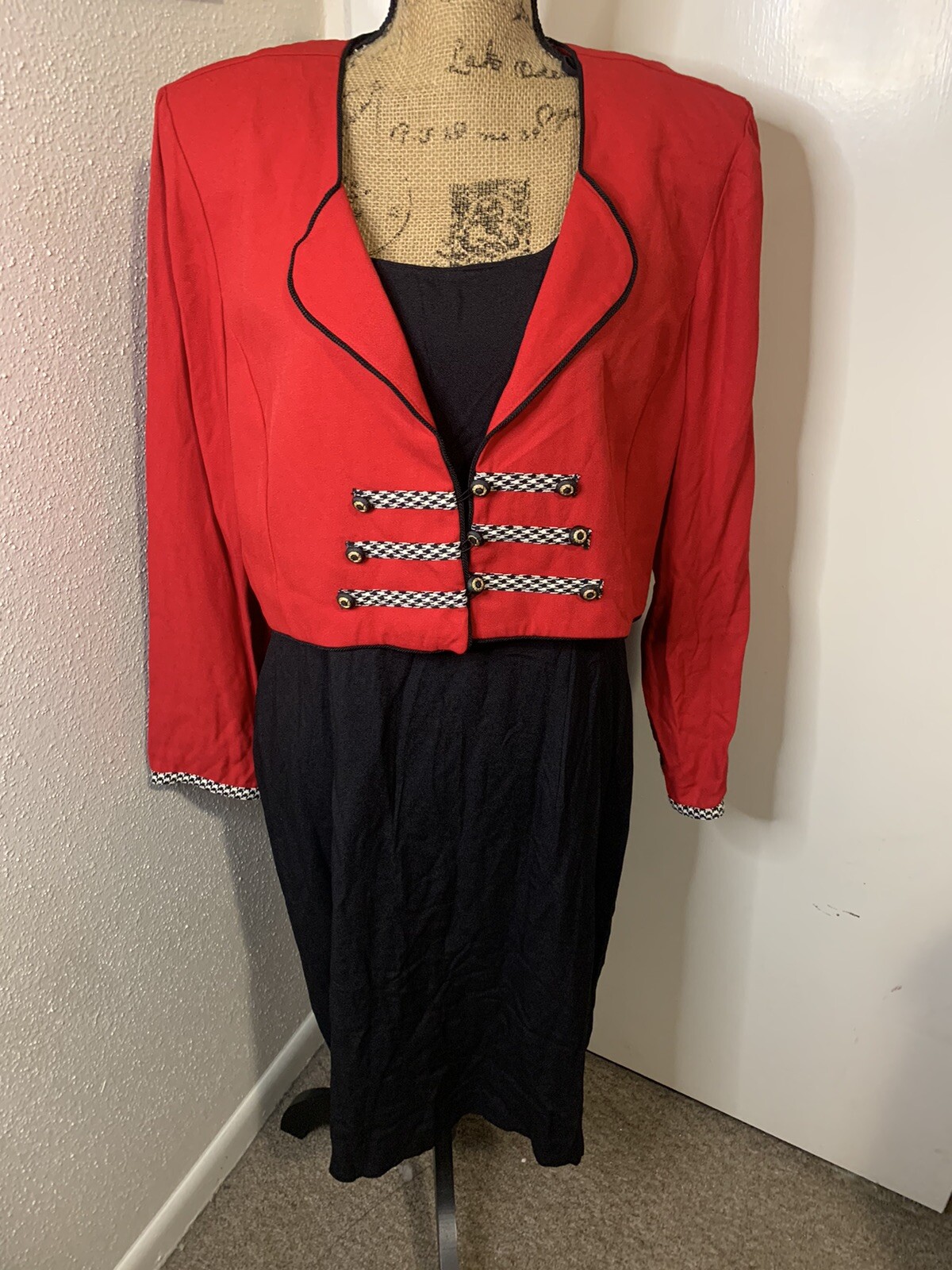 Vintage Jeffery And Dara 2pc Dress Suit 16
