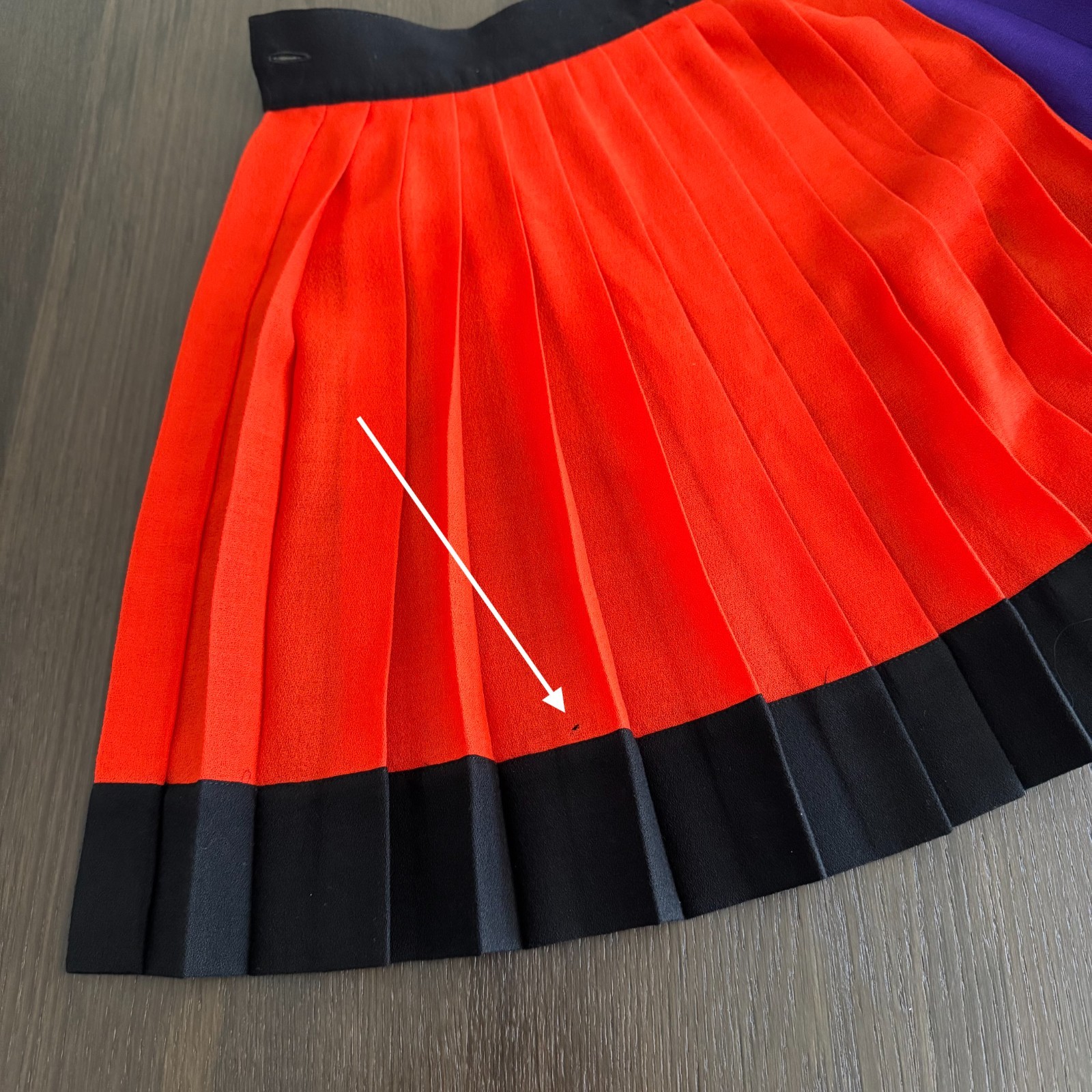 GIANNI VERSACE pleated wool wrap skirt size 42 from F/W 1991/92