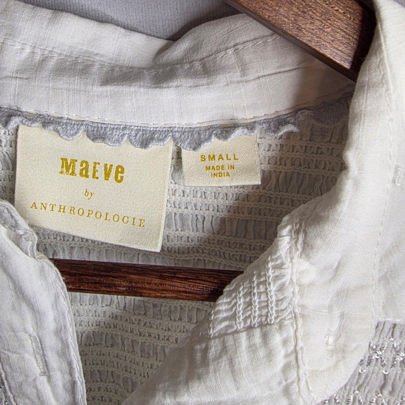 Anthropologie Maeve Vicki Smoked Tunic White Ruffle Sleeve Size Small Button up
