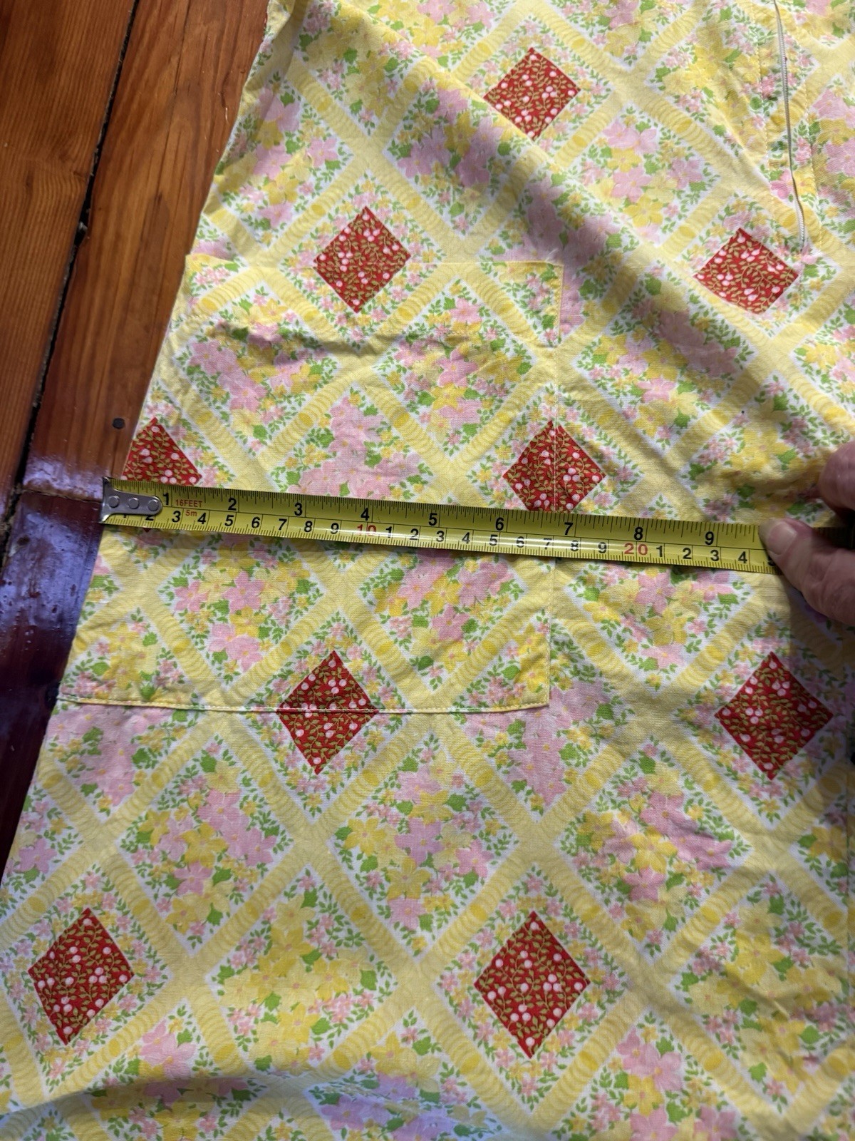 Vintage 1960s Women’s Homemade Shift House Dress Yellow W/ Flowers