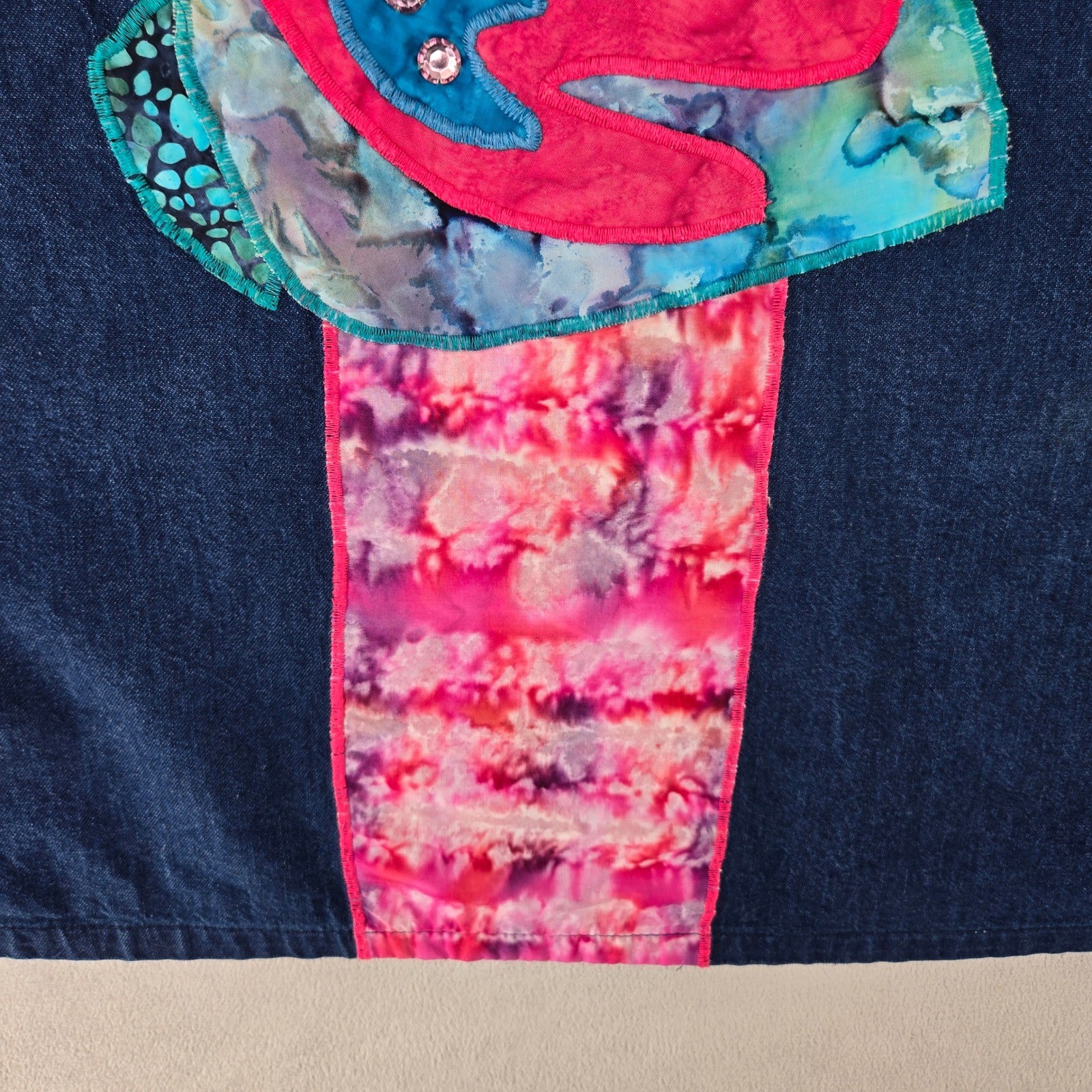 Vintage Womens Denim Pullover Top Wearable Art Batik Tie Dye Applique Boxy Fit