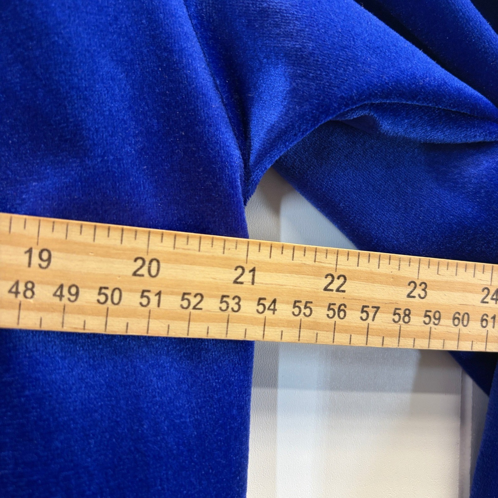 Vintage Appel Velour Housecoat Robe Women Medium Old Hollywood Loungewear Cozy