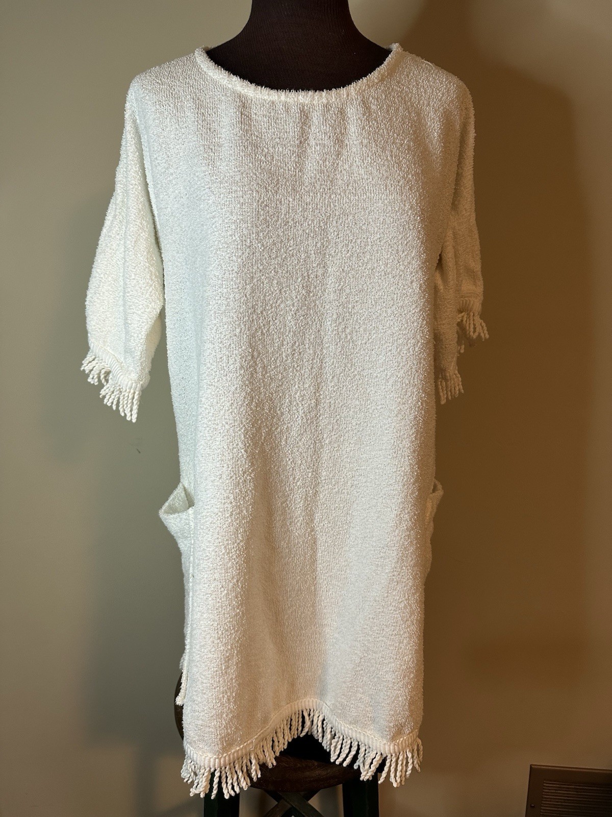 1970s Vintage Gertrude Davenport White Terry Flip Beach Pool Cover Up w/Fringe