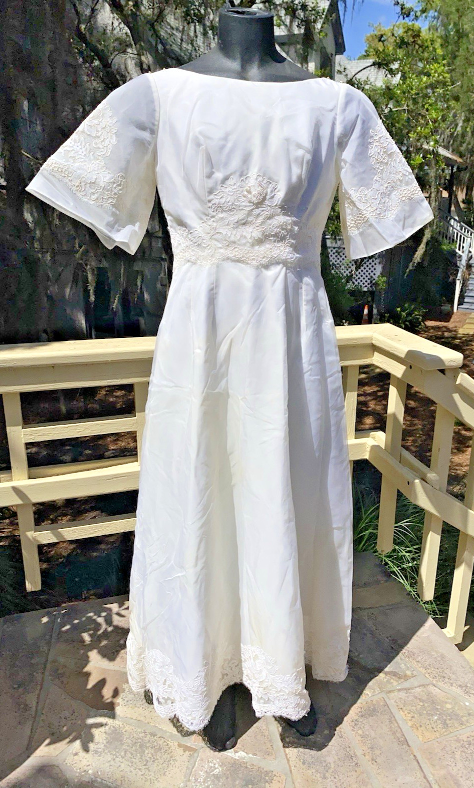 60s Alfred Angelo Edythe Vincent Wedding Gown ButtonBack Demure Detachable Train