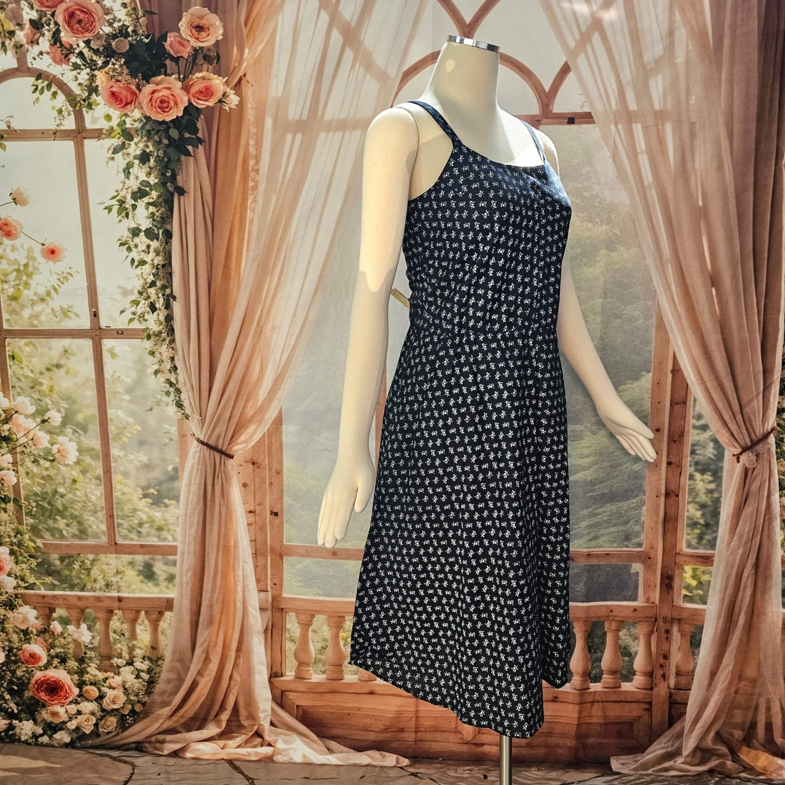 Vintage 1970s Dress Sundress Sleeveless Black White Calico Floral Print Boho