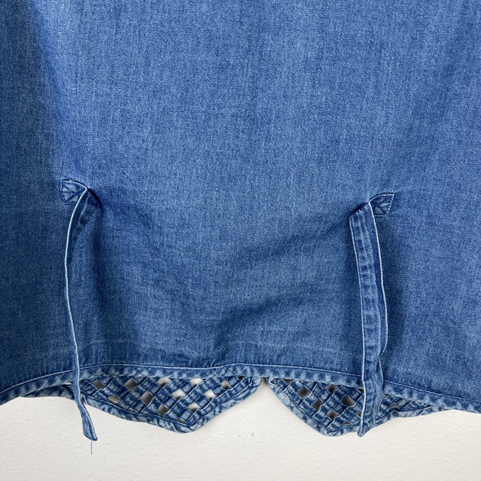 Vintage Woven Lattice Denim Vest Wood Toggle Button Boho Cowgirl Cottagecore M