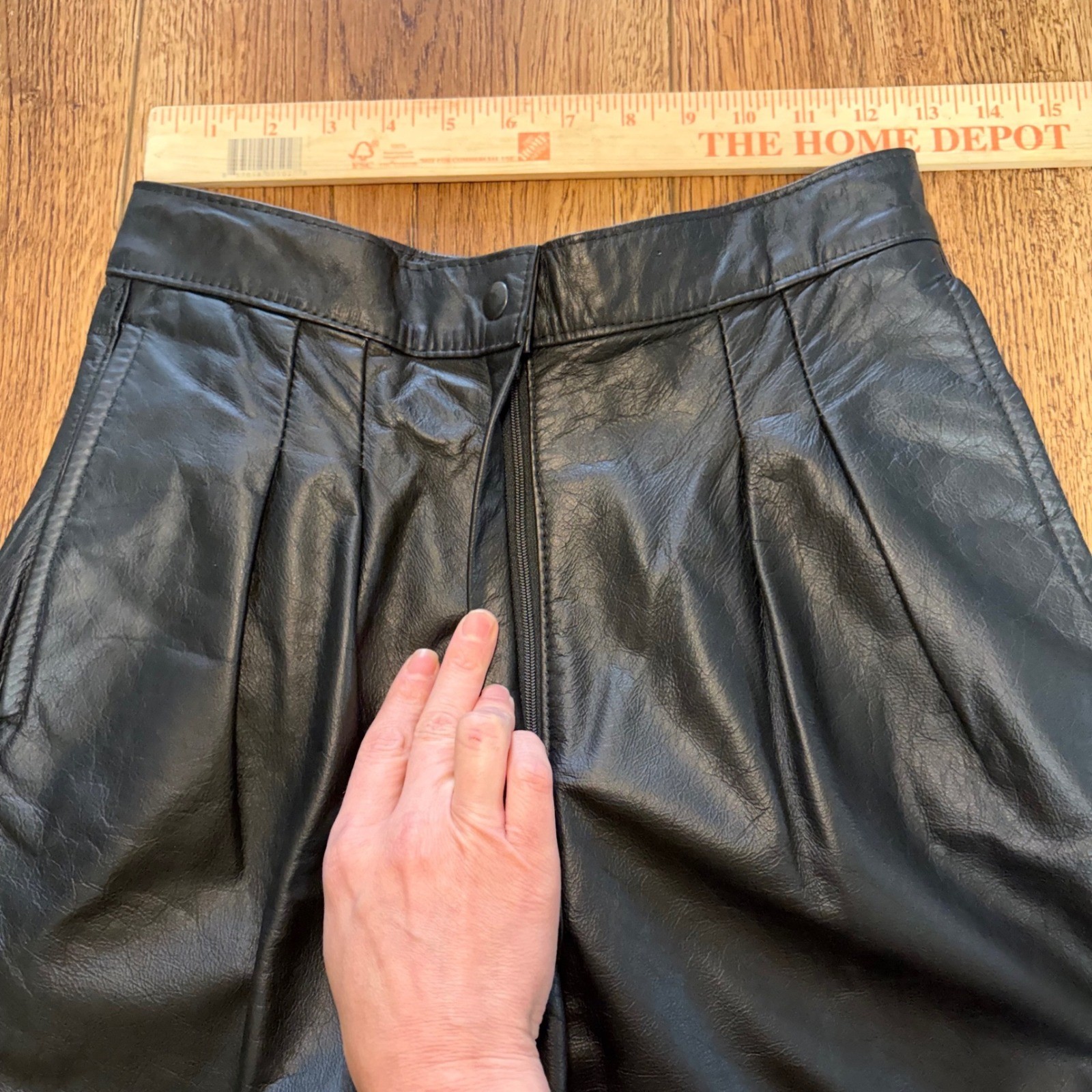 90s Comint Black Genuine Leather Pleated High Waist Pants Womens 25×27 moto boho