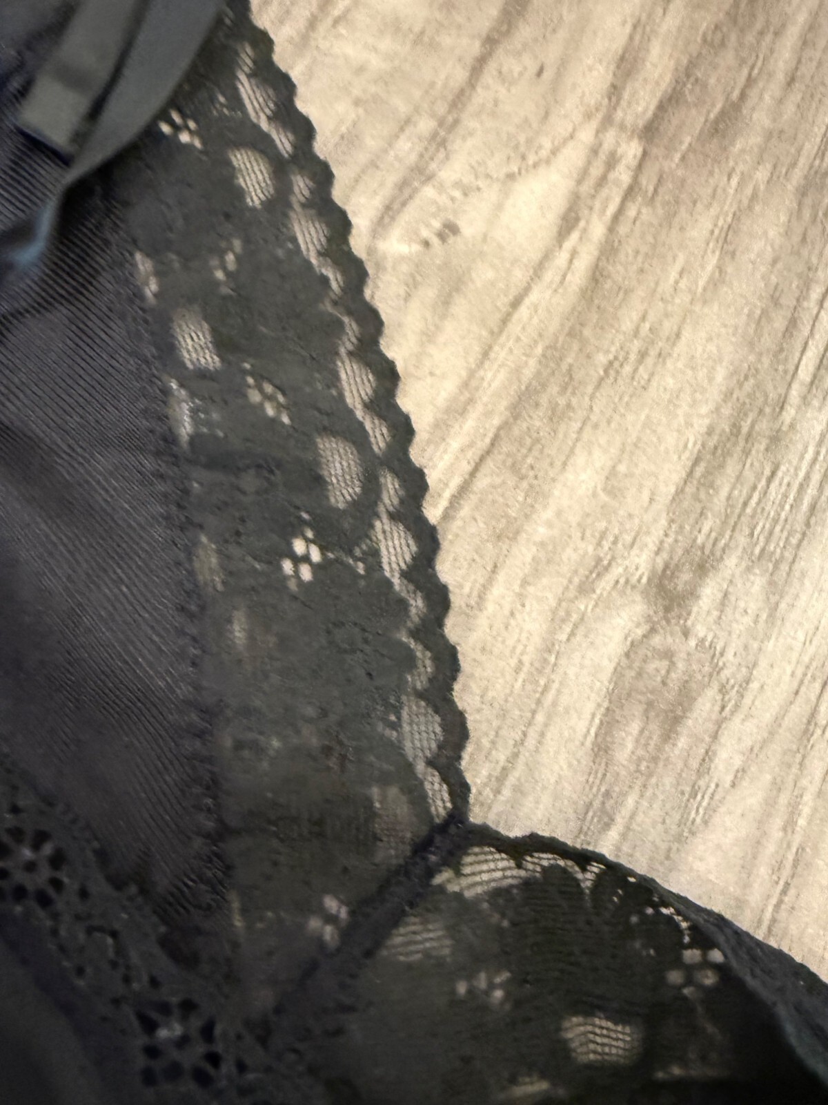 Vtg Vanity Fair Black Nylon Lace Slip Dress 38/28 Antron III Adjustable Straps