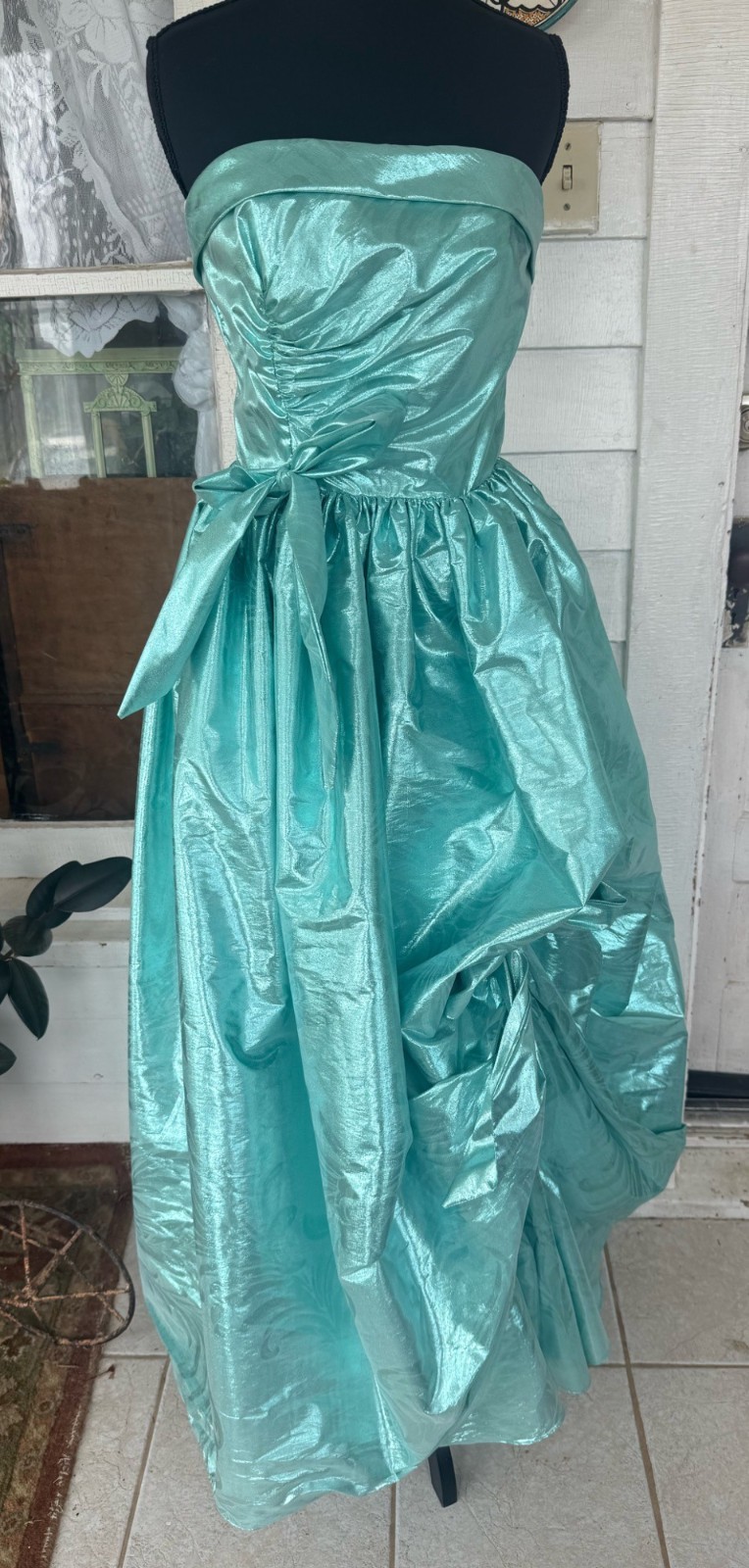 Vintage 80’s Aqua Green Lame’ Ball /Prom Gown Bustled Bow TD4 Eletra size 11/12