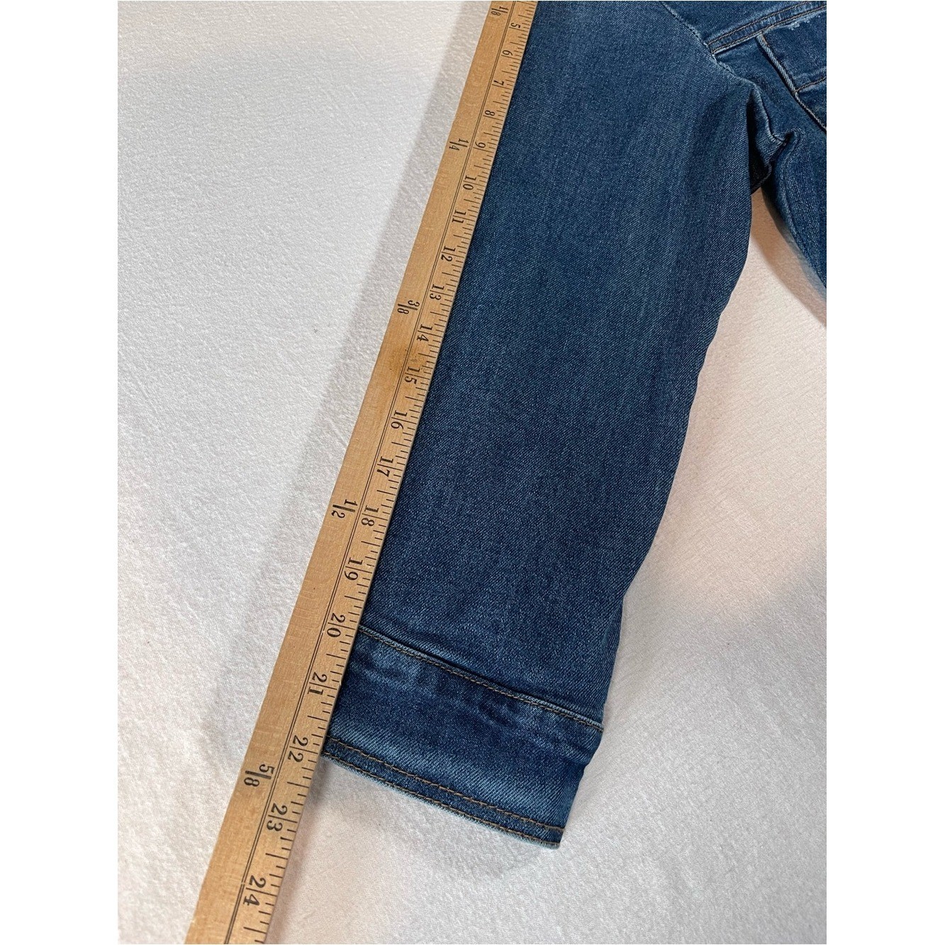Kensie Women’s Vintage Luxe Medium Blue Boxy Denim Jacket with Chest Pockets