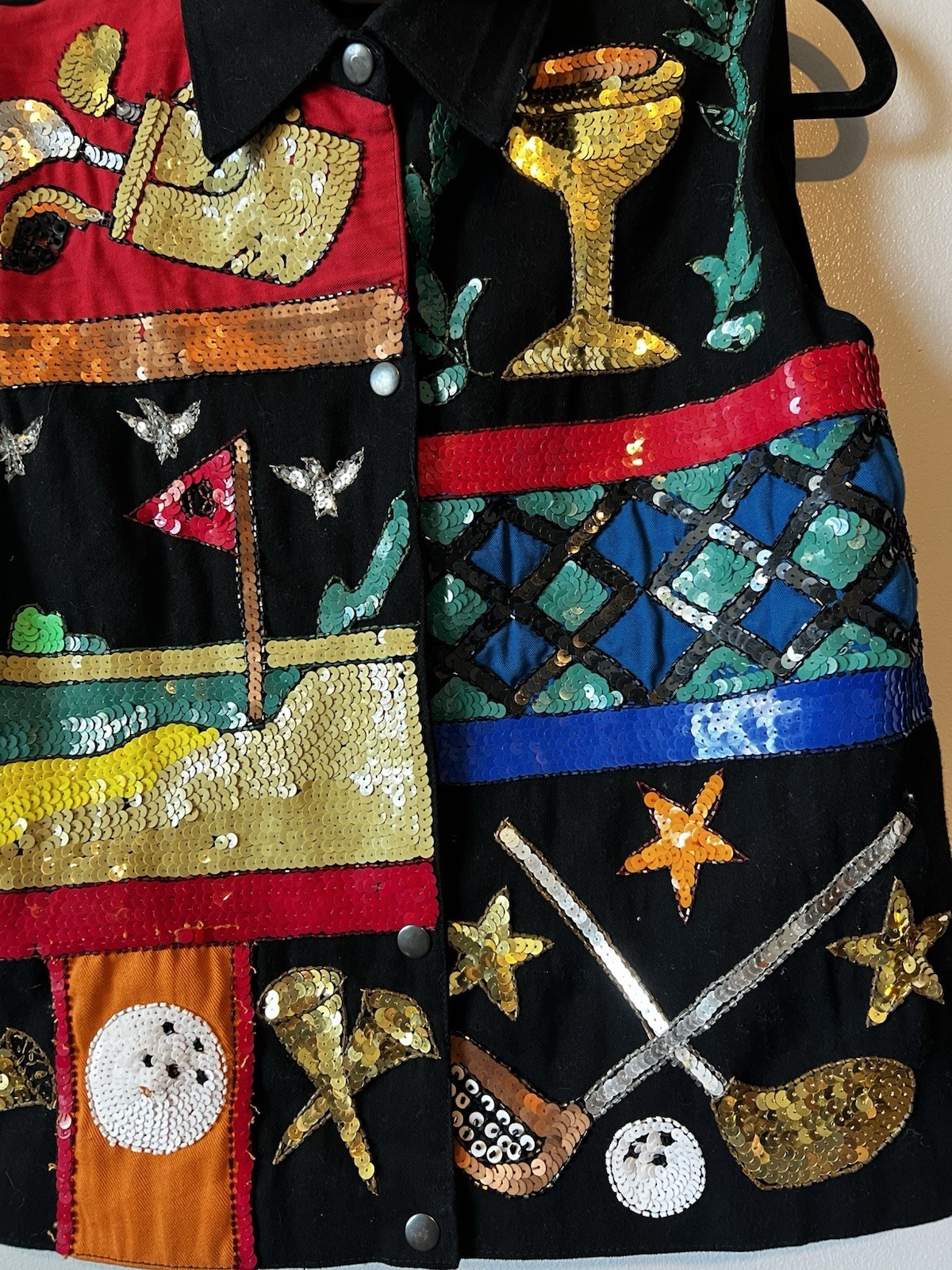 Rare Vintage y2k 80’s 70’s Collectible Golf themed vest with sequins