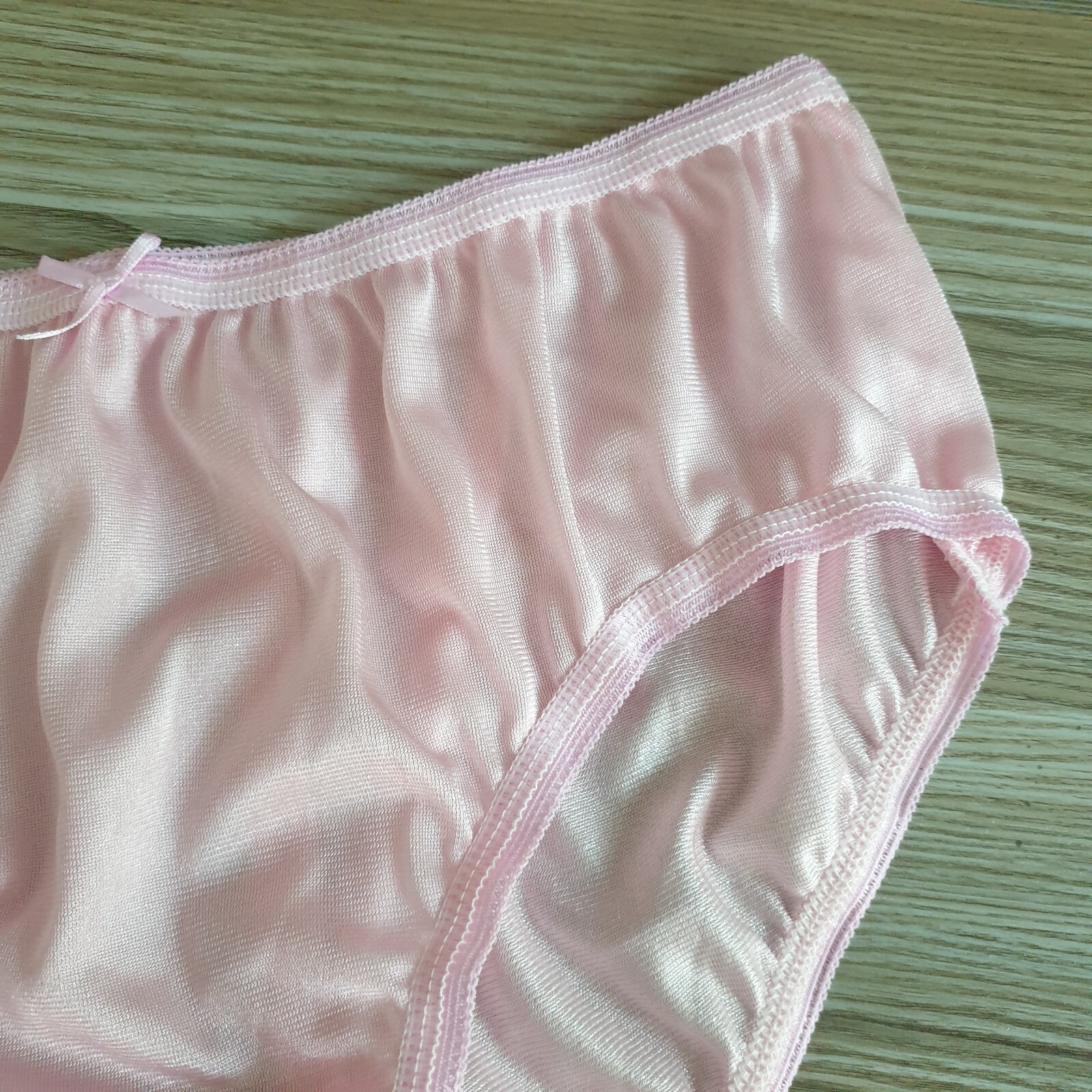 Vintage Silky Nylon Panties Sheer Pink Bikini Soft Brief Size 7-8 Hip 38-42″
