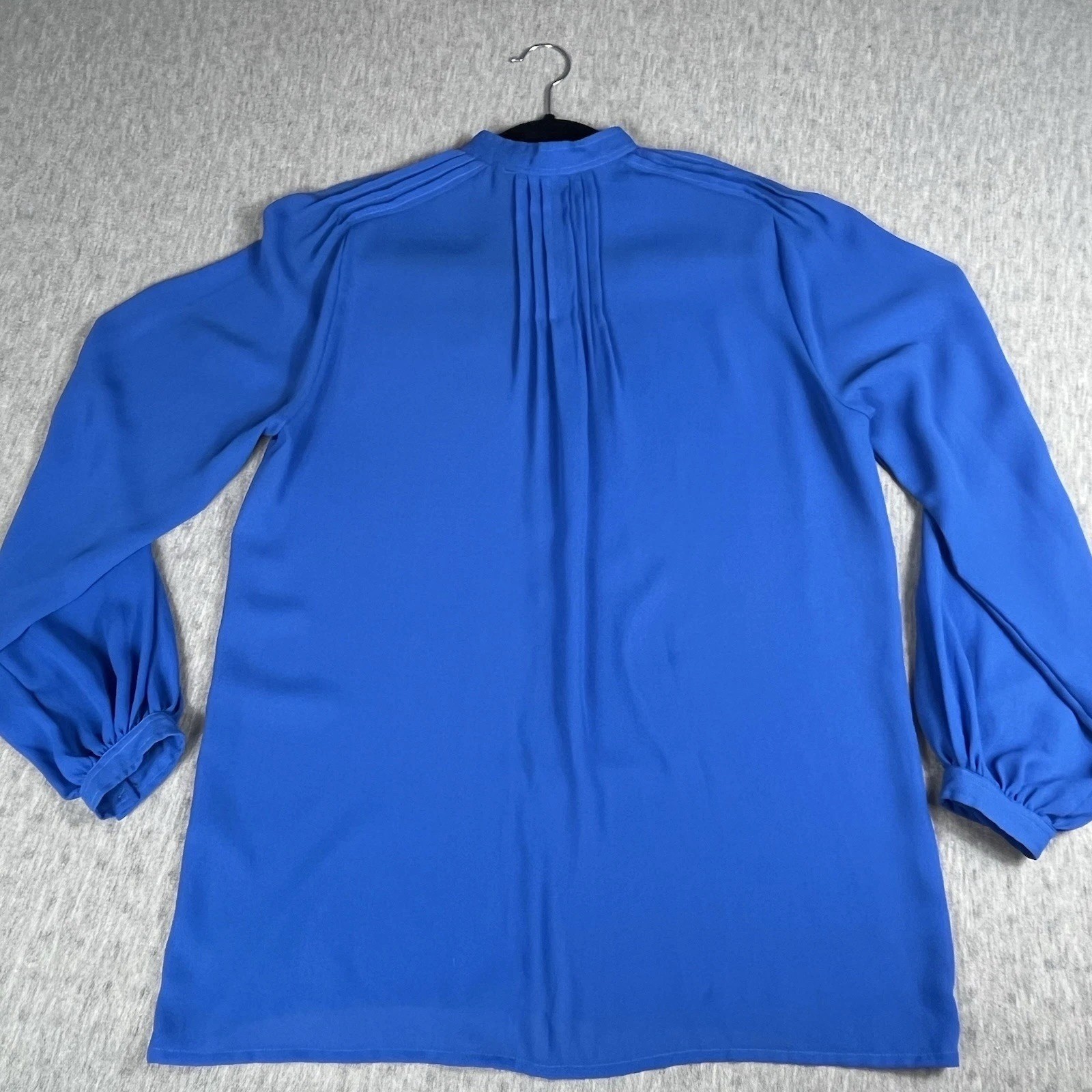 Vintage Givenchy For Chesa Mother Of Pearl Button Up Blouse Blue Size 6 Pleated