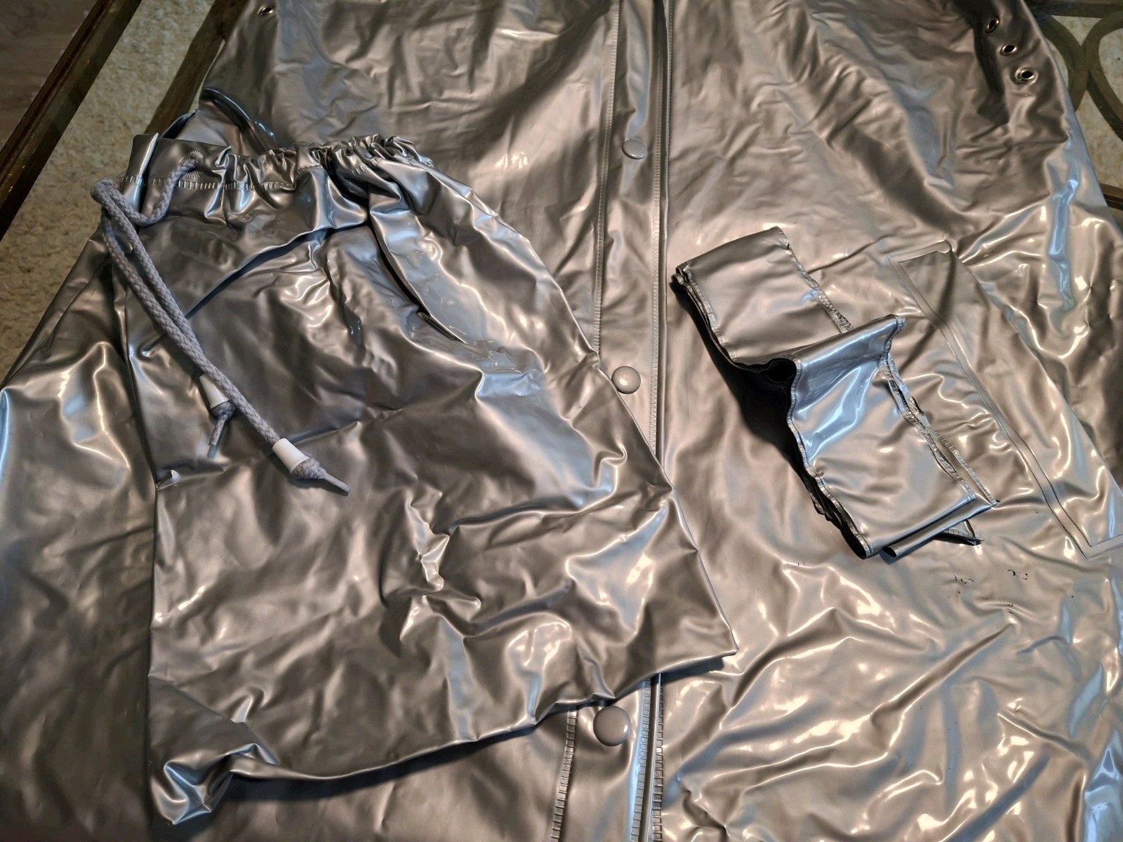 80’s Vintage KENN SPORN WIPPETTE Vinyl Shiny Raincoat Slicker Size Small