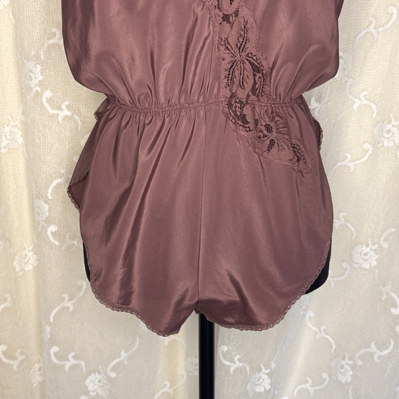 VTG Lorraine Solid Grape & Scalloped Lace Sissy Teddy Romper Playsuit Med 38 B