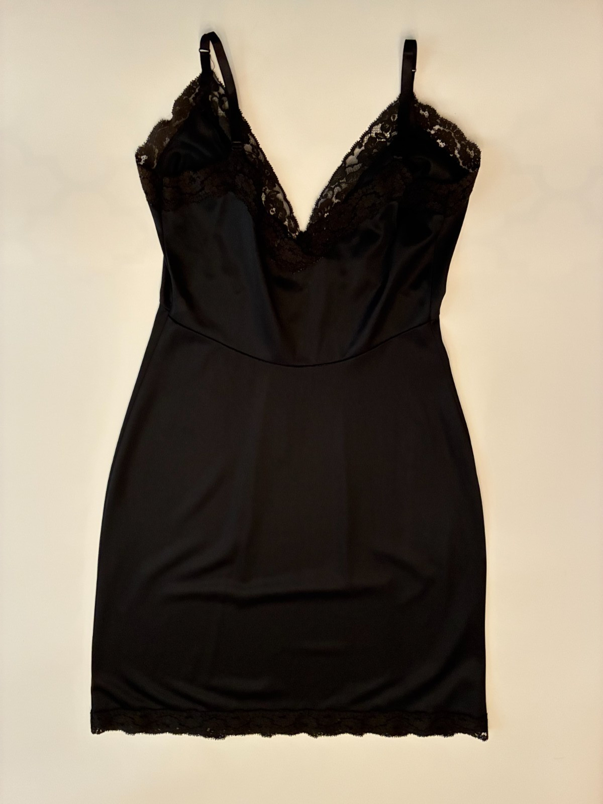 Vintage 60s JEAN VERNON FULL SLIP Size 4 / 34 Small Black Nylon Plunge Lace Goth