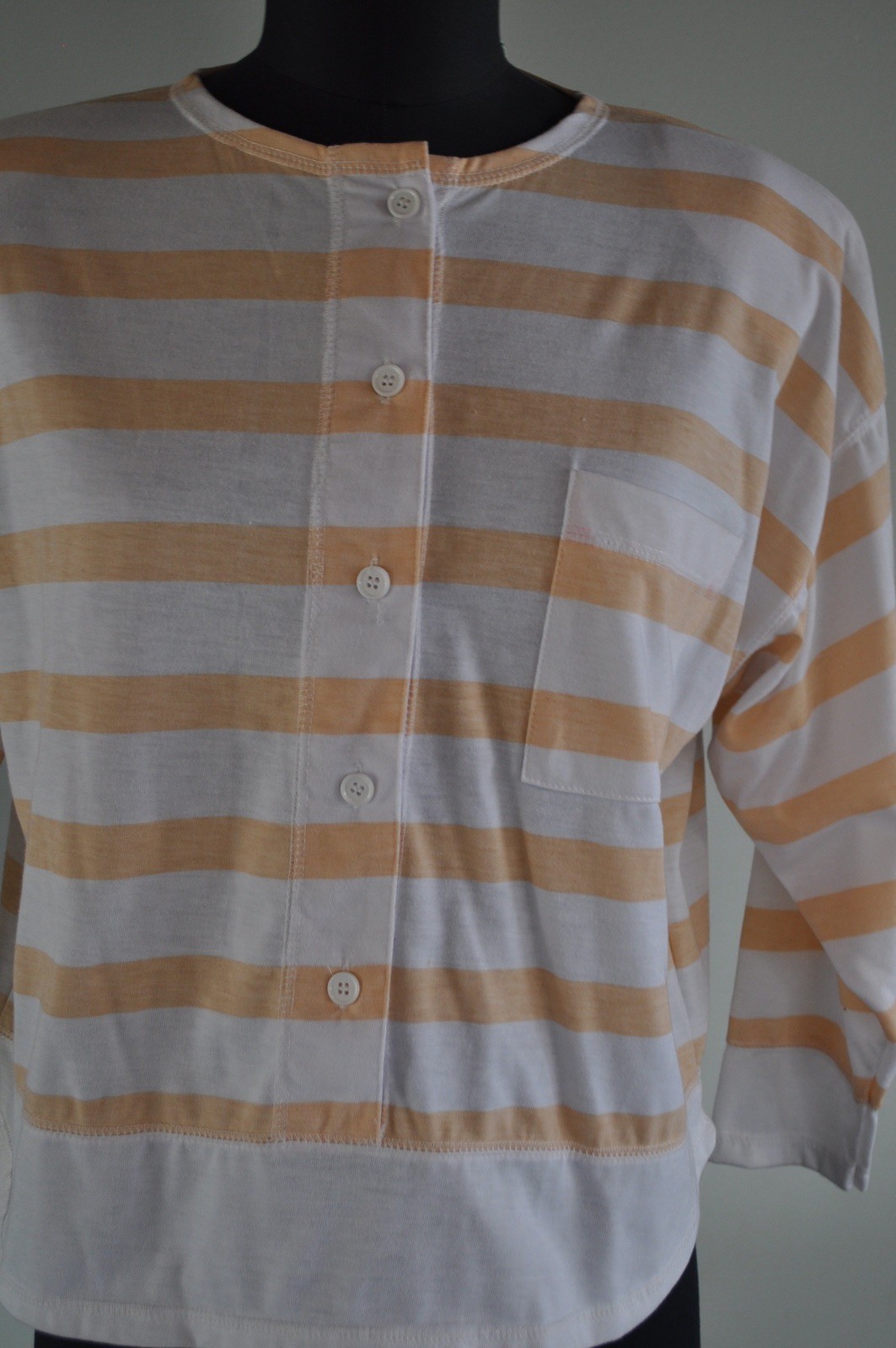 Vintage Top Women’s Stefano Peach and White Stripe Shoulder Pads 1980s