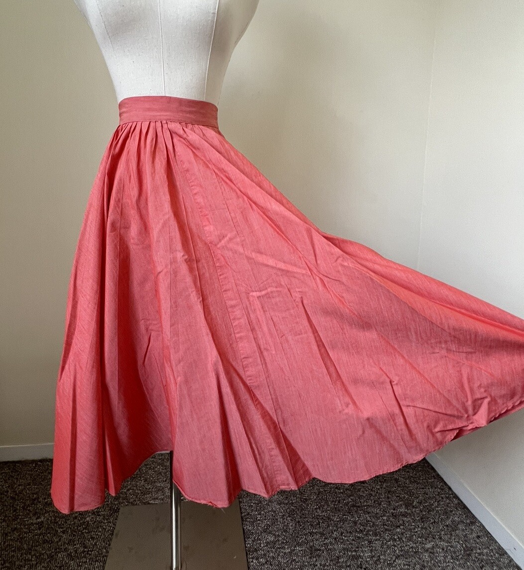 Vintage 1950s 1960s Casual Cotton Circle Skirt Mid Length XS Coral pink Sweep