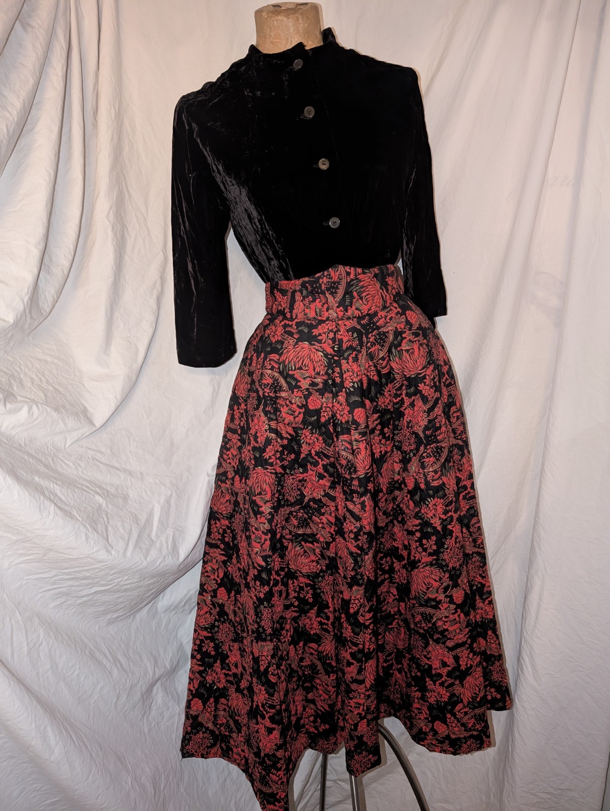Vtg 50s Red & Black Skirt By Hobbies for Lorch of Dallas & 40s Velvet Top S/M