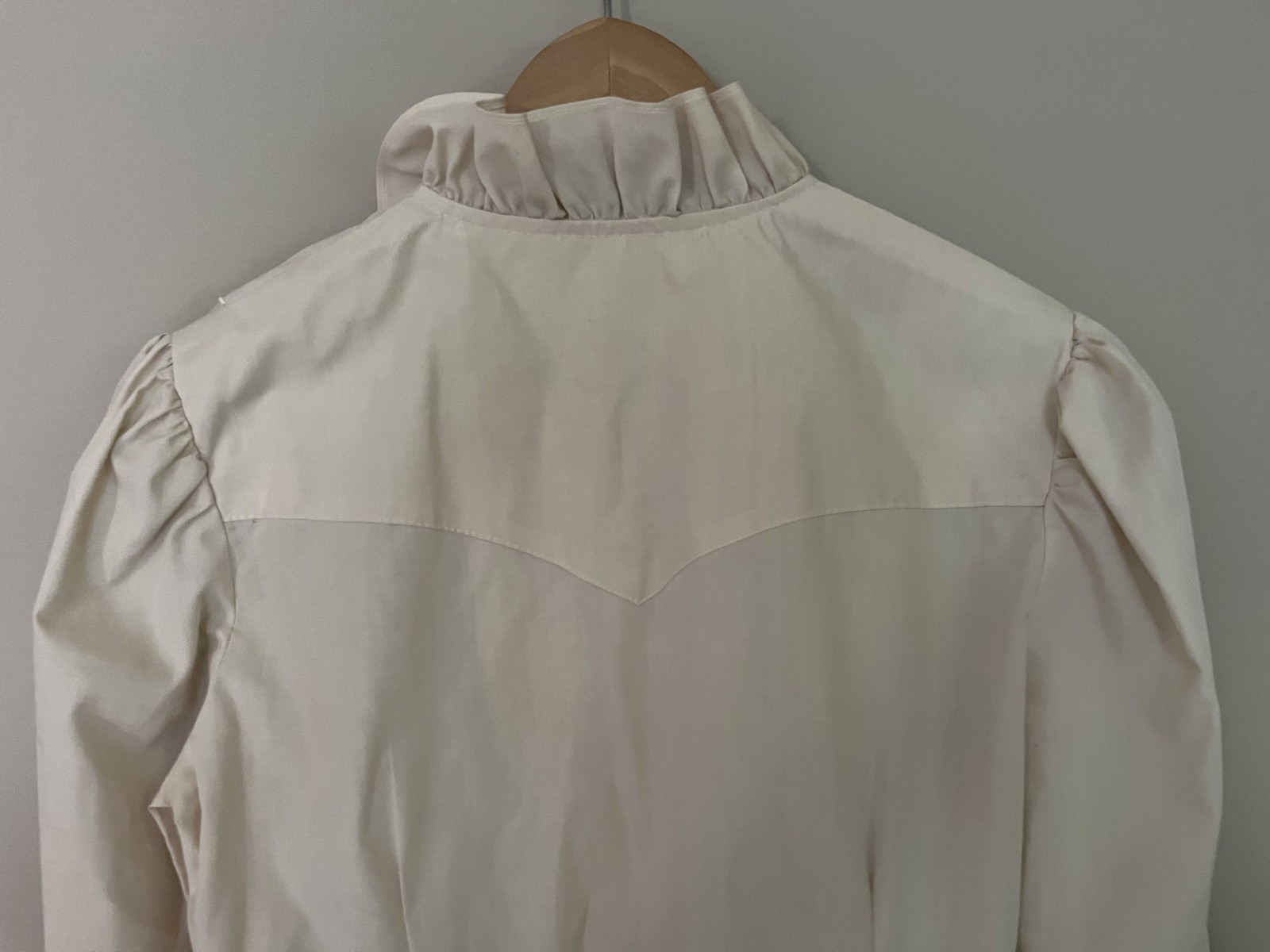 Beautiful Vintage H Bar C California Ranchwear western shirt Women’s 34 Ivory