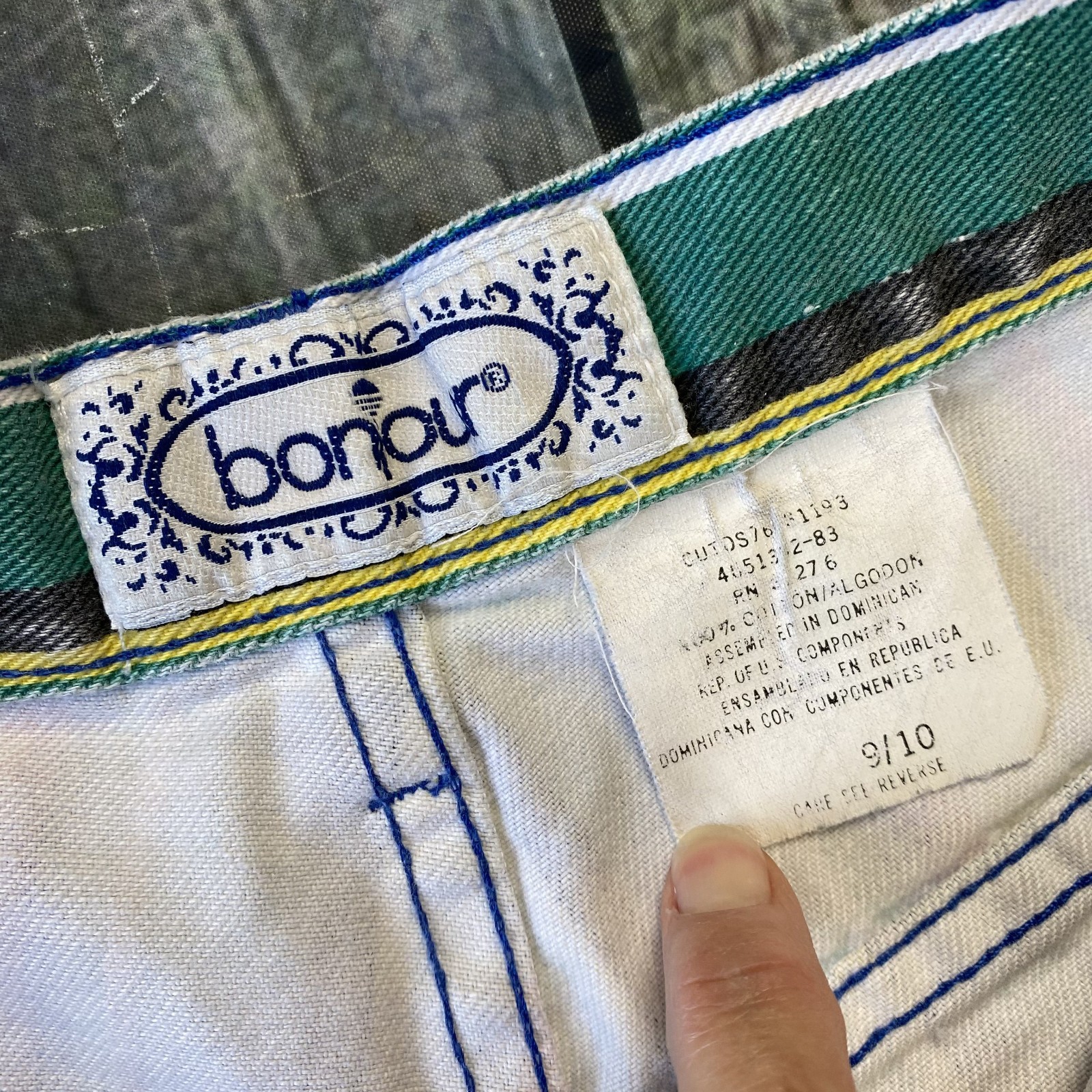 Vintage Bonjour Women’s Junior 9/10 Shorts Colorful Stripes Denim Jean Fray Hem