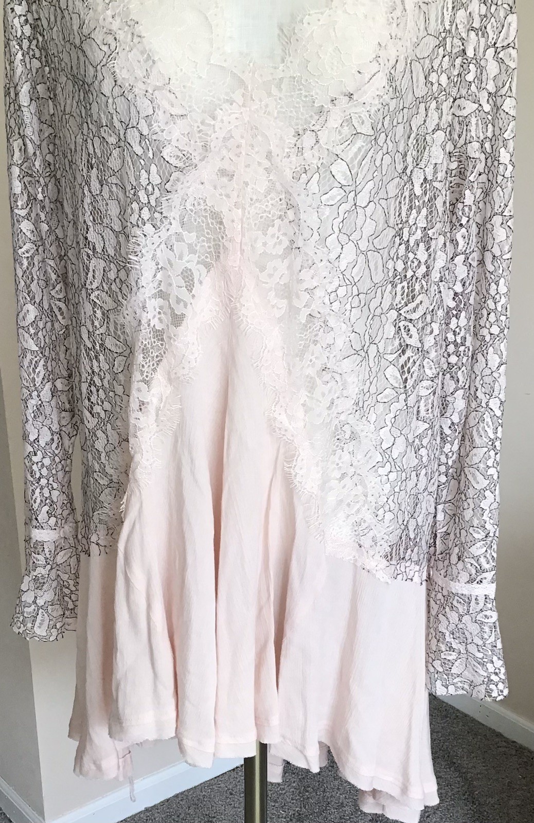 NWT Midnight Velvet Embroidery Rayon Lace Floral Cardigan Cottagecore Sz L PINK